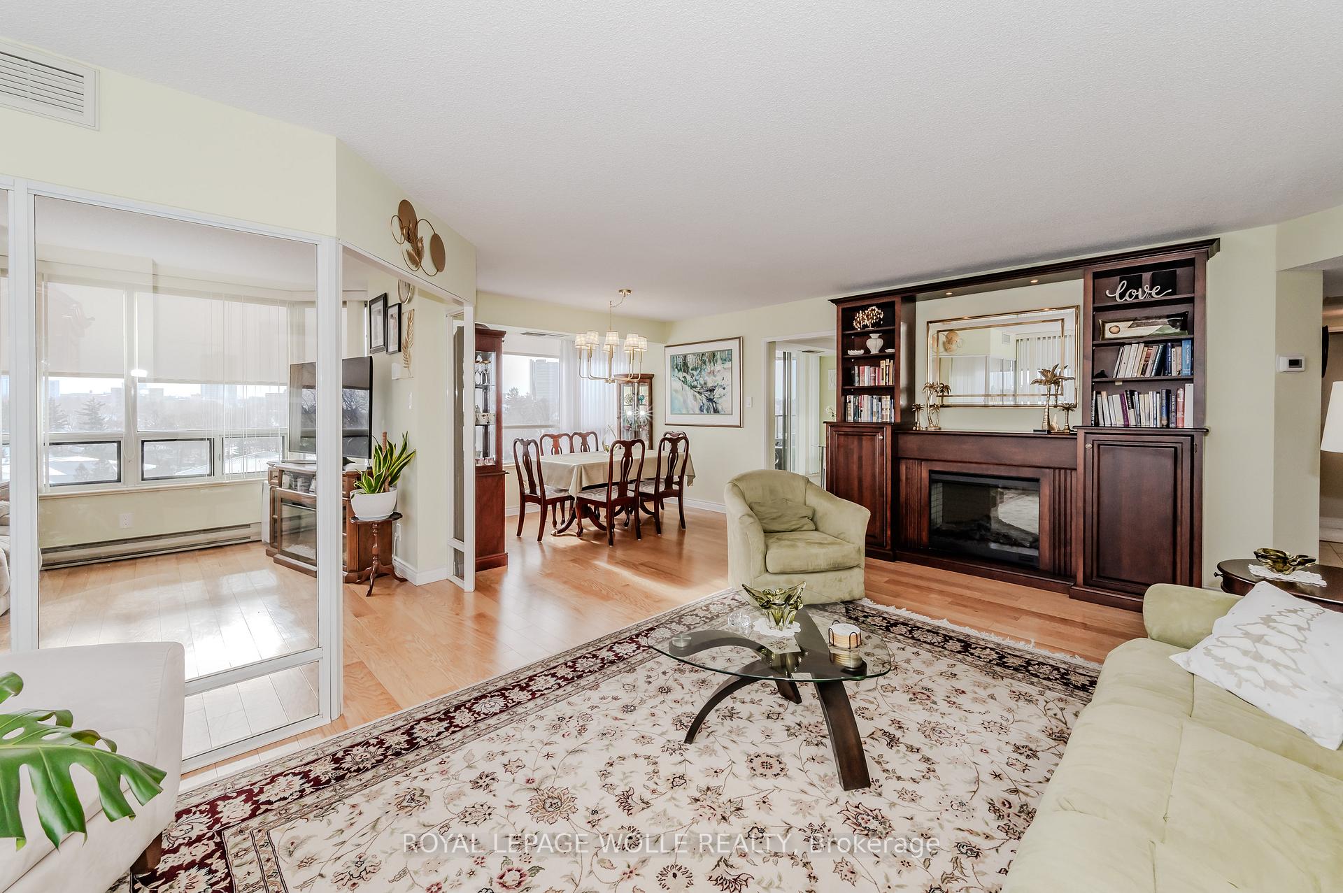 Photo 9 of Unit 802, 6 Willow Street, Waterloo, Uptown Waterloo/North Ward — HOMEH