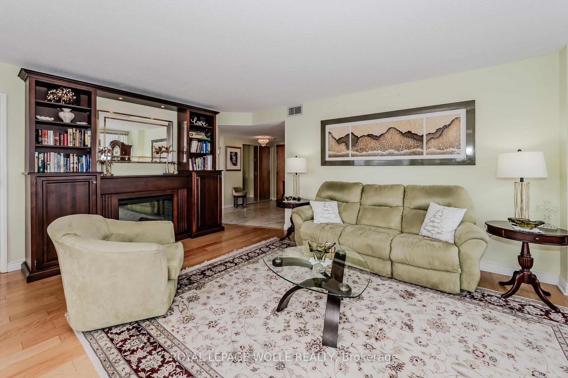 Photo 12 of Unit 802, 6 Willow Street, Waterloo, Uptown Waterloo/North Ward — HOMEH