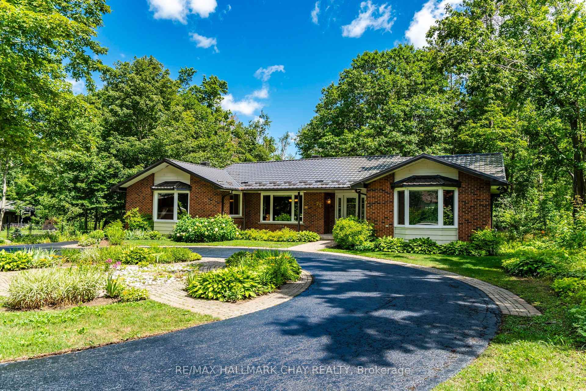 Photo 1 of 75 Cathedral Pines Road, Oro-Medonte, Horseshoe Valley — HOMEH