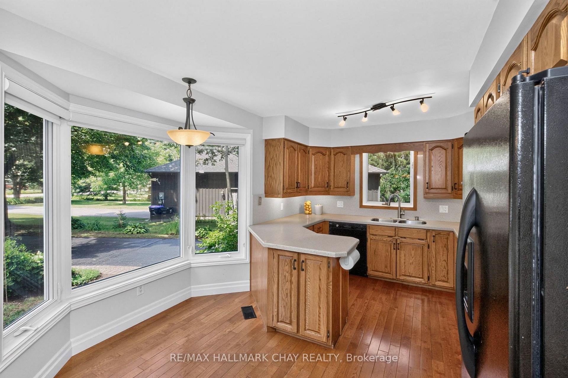 Photo 14 of 75 Cathedral Pines Road, Oro-Medonte, Horseshoe Valley — HOMEH