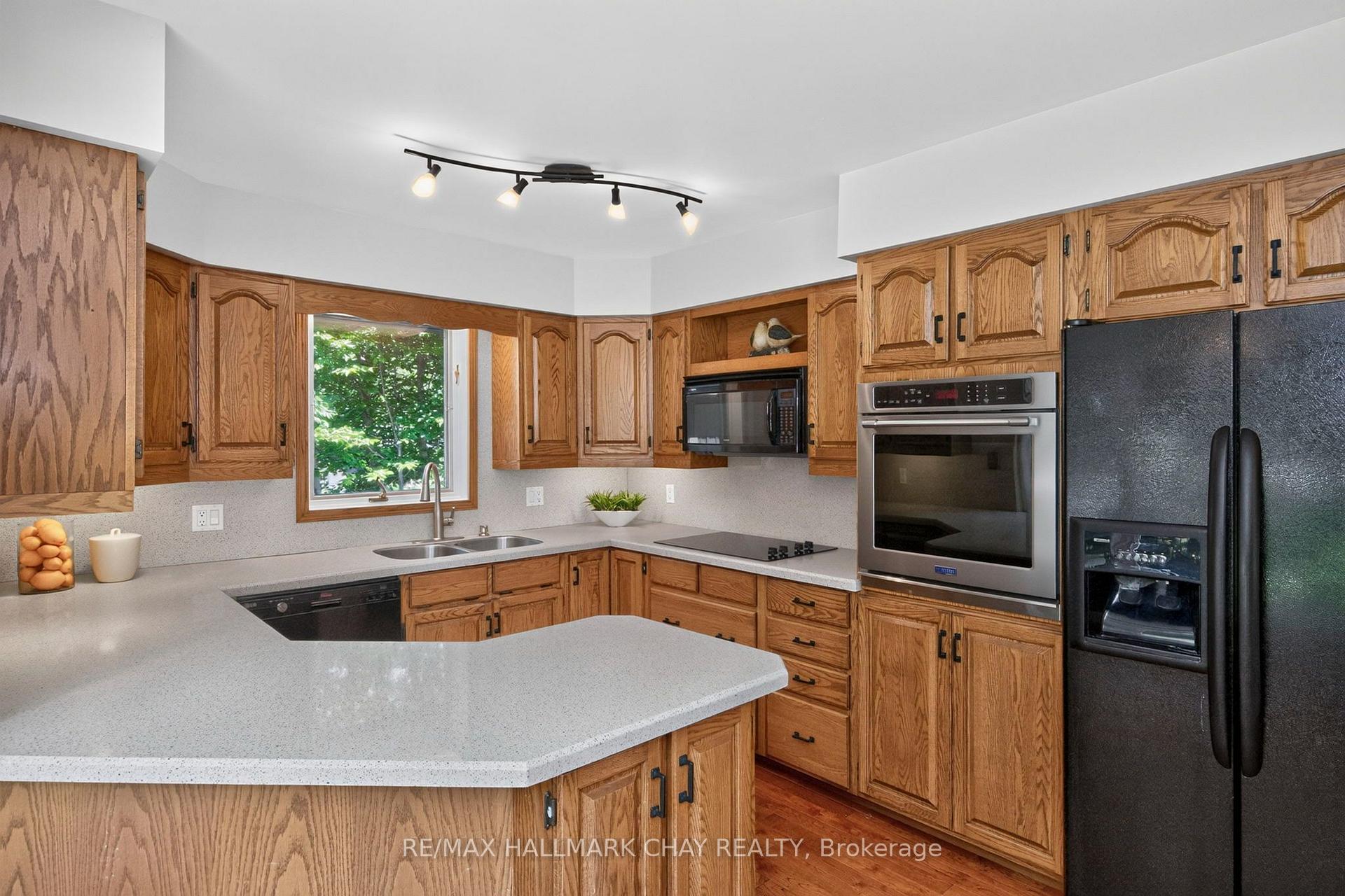 Photo 17 of 75 Cathedral Pines Road, Oro-Medonte, Horseshoe Valley — HOMEH