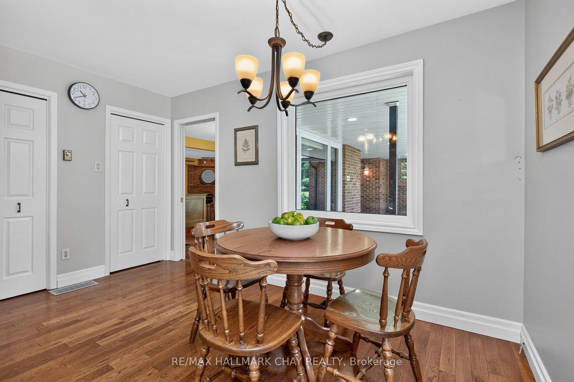 Photo 18 of 75 Cathedral Pines Road, Oro-Medonte, Horseshoe Valley — HOMEH
