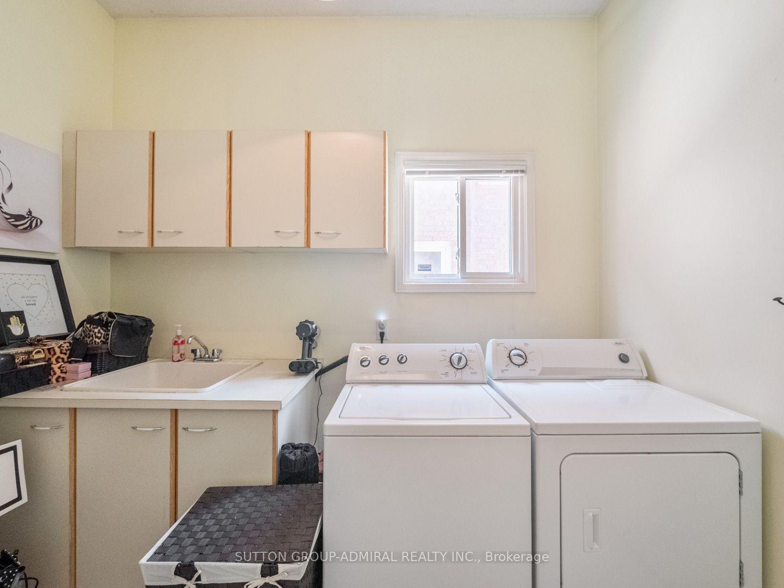 Photo 28 of 91 Robinwood Trail, Vaughan, Brownridge — HOMEH