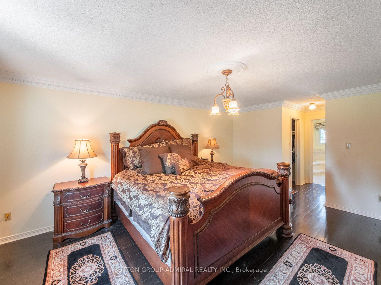 Photo 34 of 91 Robinwood Trail, Vaughan, Brownridge — HOMEH