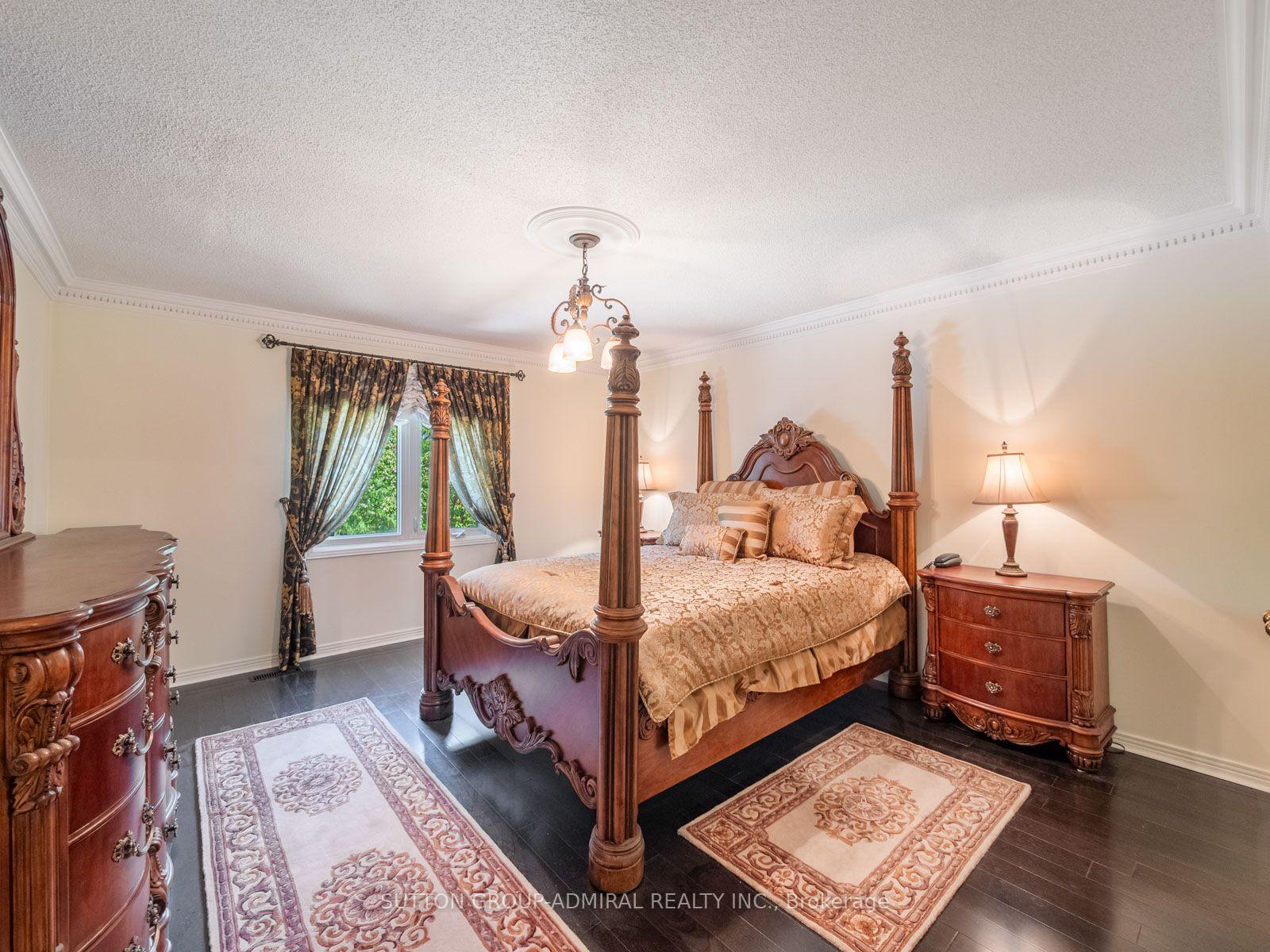 Photo 38 of 91 Robinwood Trail, Vaughan, Brownridge — HOMEH