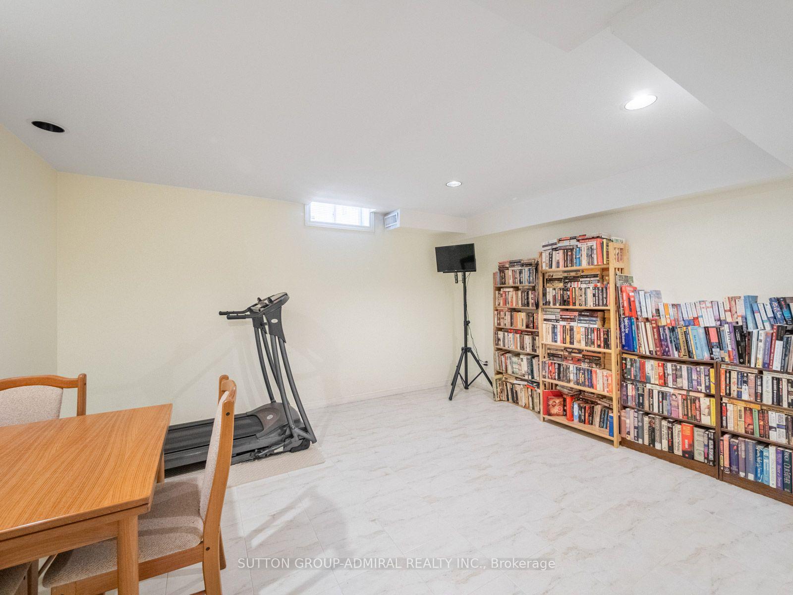 Photo 50 of 91 Robinwood Trail, Vaughan, Brownridge — HOMEH