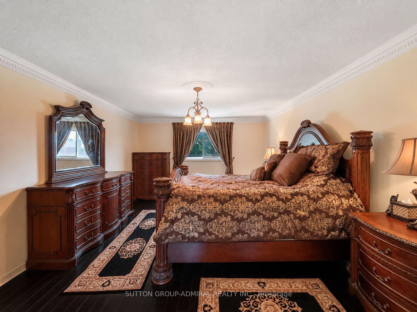 Photo 33 of 91 Robinwood Trail, Vaughan, Brownridge — HOMEH
