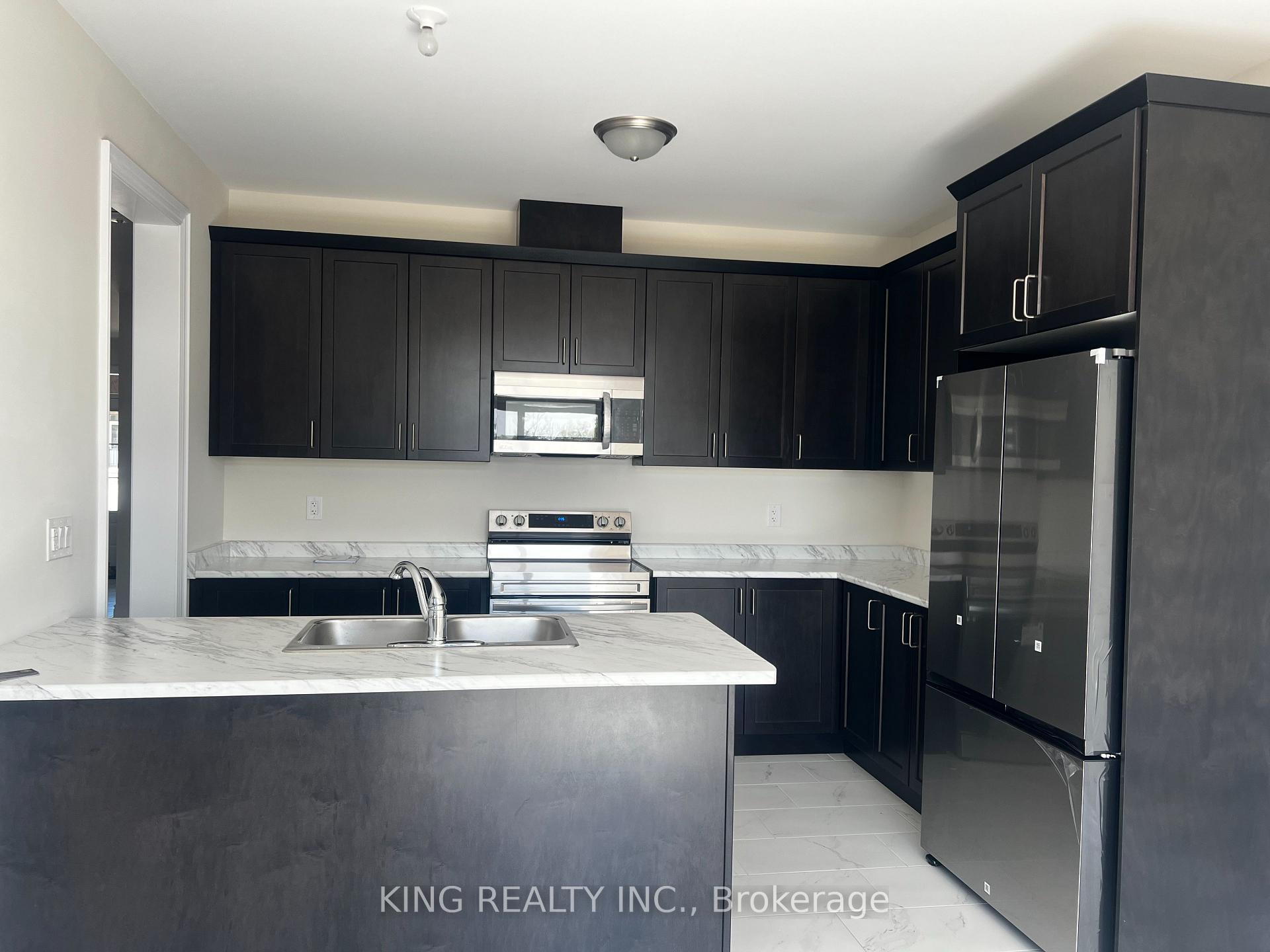 Photo 7 of 3008 Sierra Drive, Orillia — HOMEH