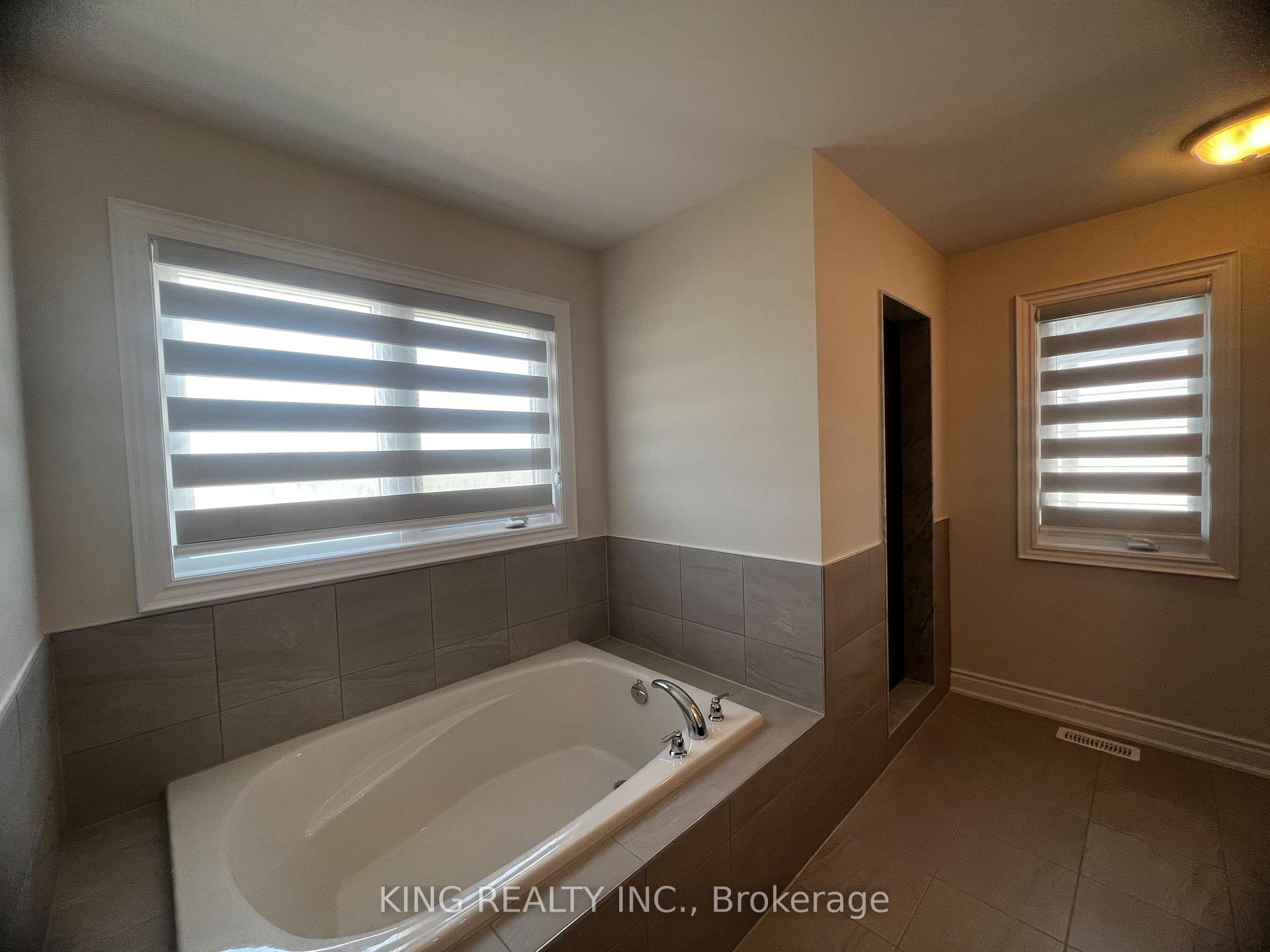 Photo 14 of 3008 Sierra Drive, Orillia — HOMEH