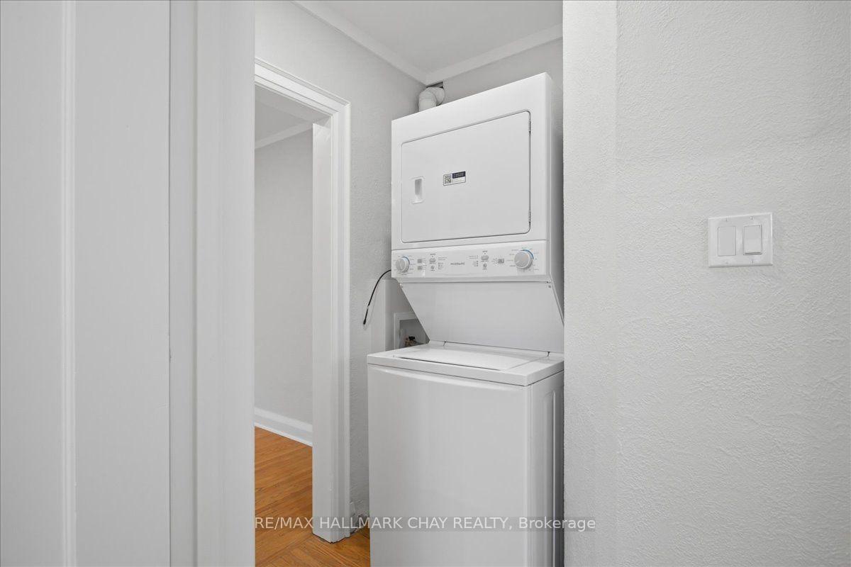 Photo 16 of Unit 2, 15 Parkside Drive, Barrie, Queen's Park — HOMEH