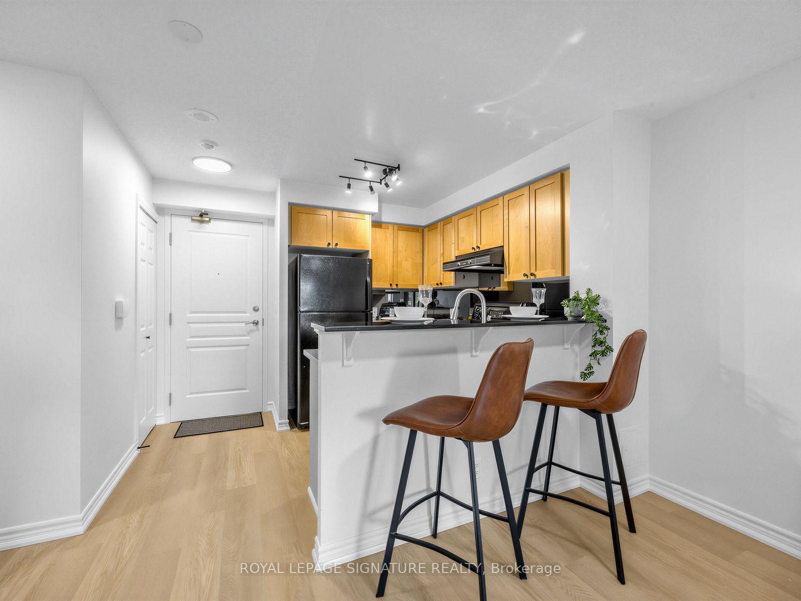 Photo 5 of Unit 220, 16 Dallimore Circle, North York, Banbury-Don Mills — HOMEH