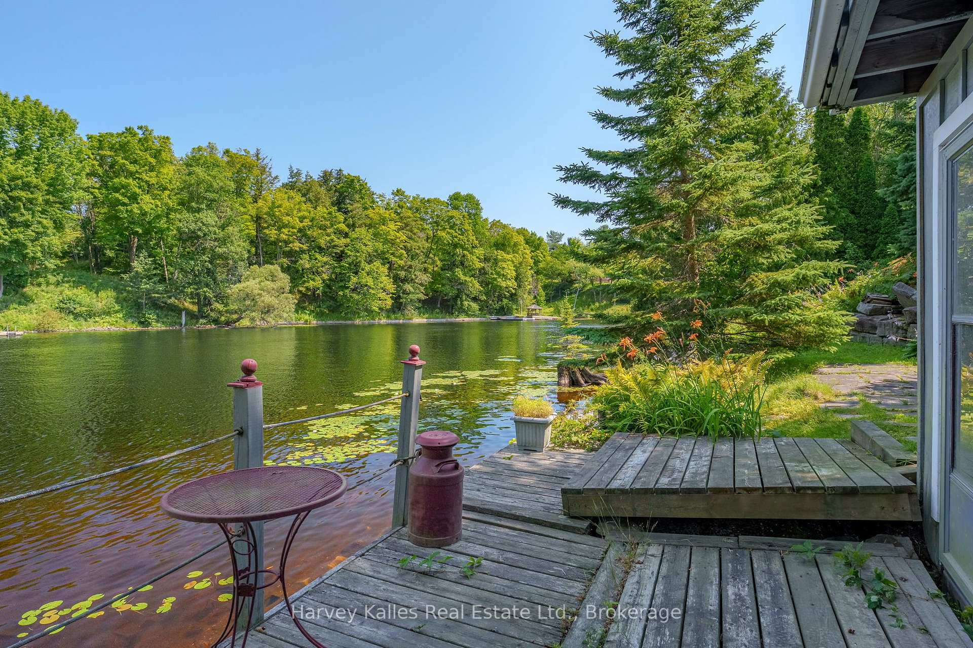 Photo 4 of 40 King Crescent, Huntsville — HOMEH