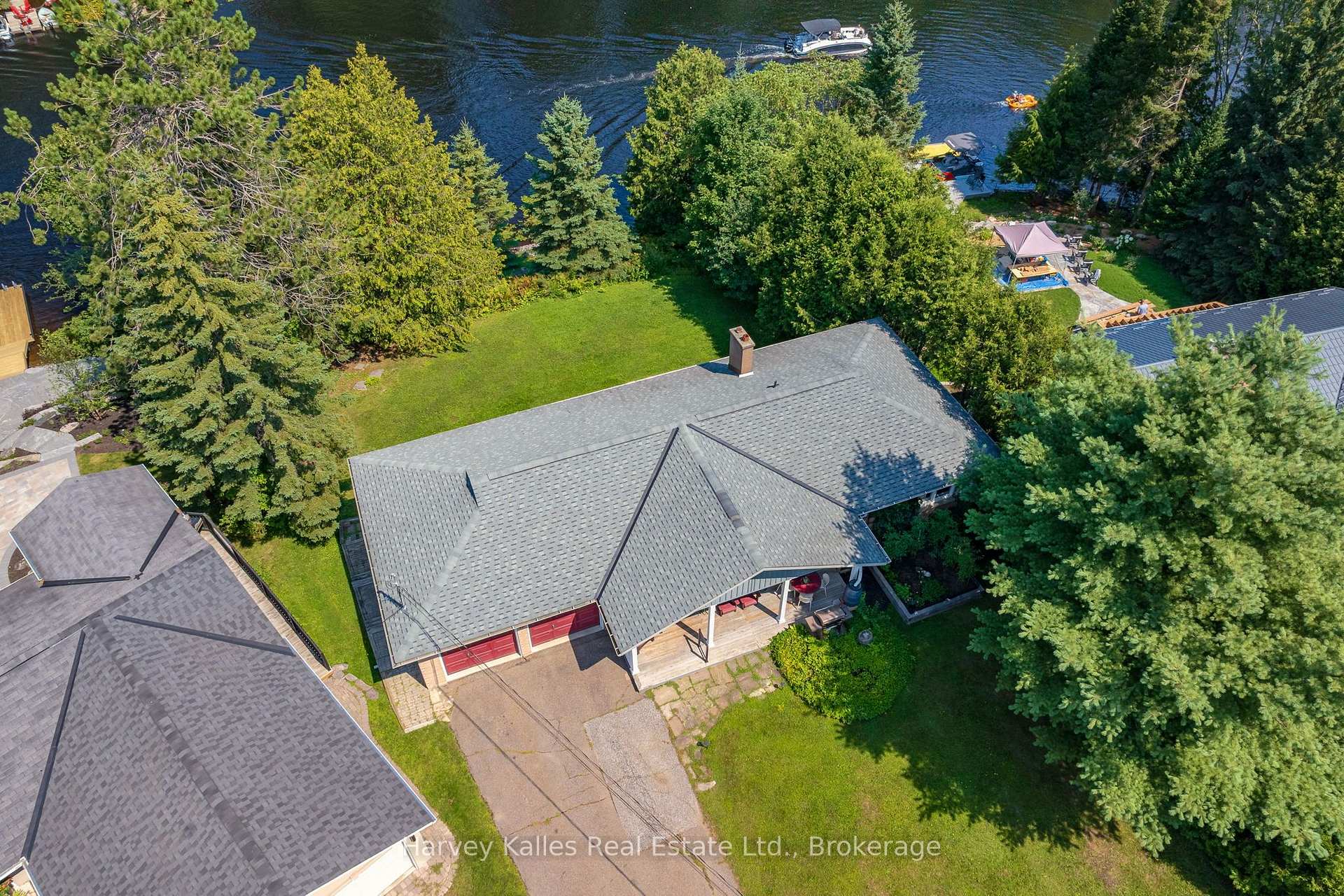 Photo 38 of 40 King Crescent, Huntsville — HOMEH