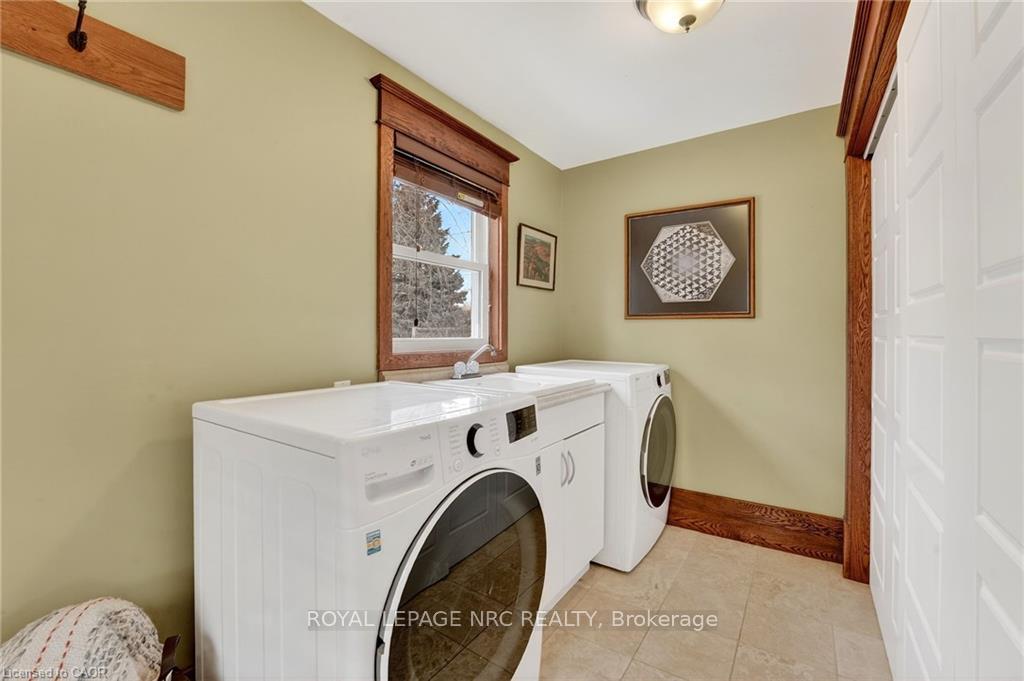 Photo 9 of 3952 Victoria Avenue W, Lincoln, Lincoln-Jordan/Vineland — HOMEH