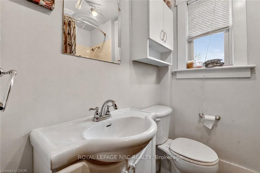 Photo 15 of 3952 Victoria Avenue W, Lincoln, Lincoln-Jordan/Vineland — HOMEH