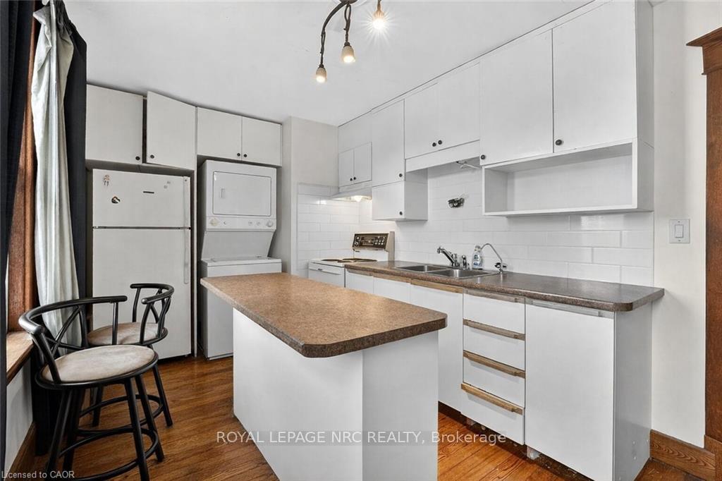 Photo 16 of 3952 Victoria Avenue W, Lincoln, Lincoln-Jordan/Vineland — HOMEH