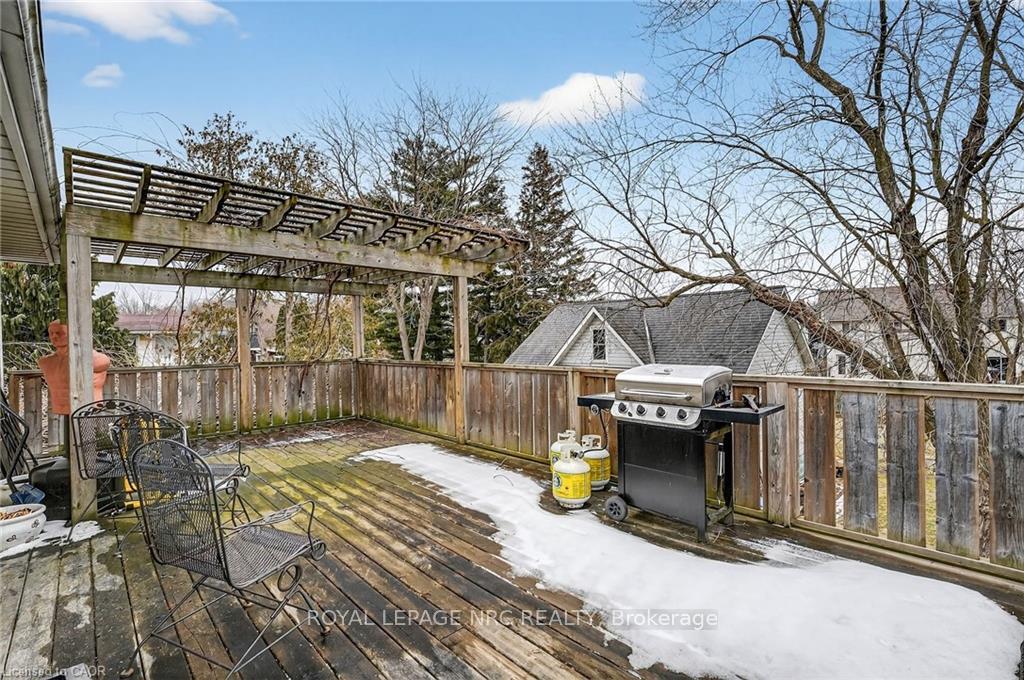 Photo 20 of 3952 Victoria Avenue W, Lincoln, Lincoln-Jordan/Vineland — HOMEH