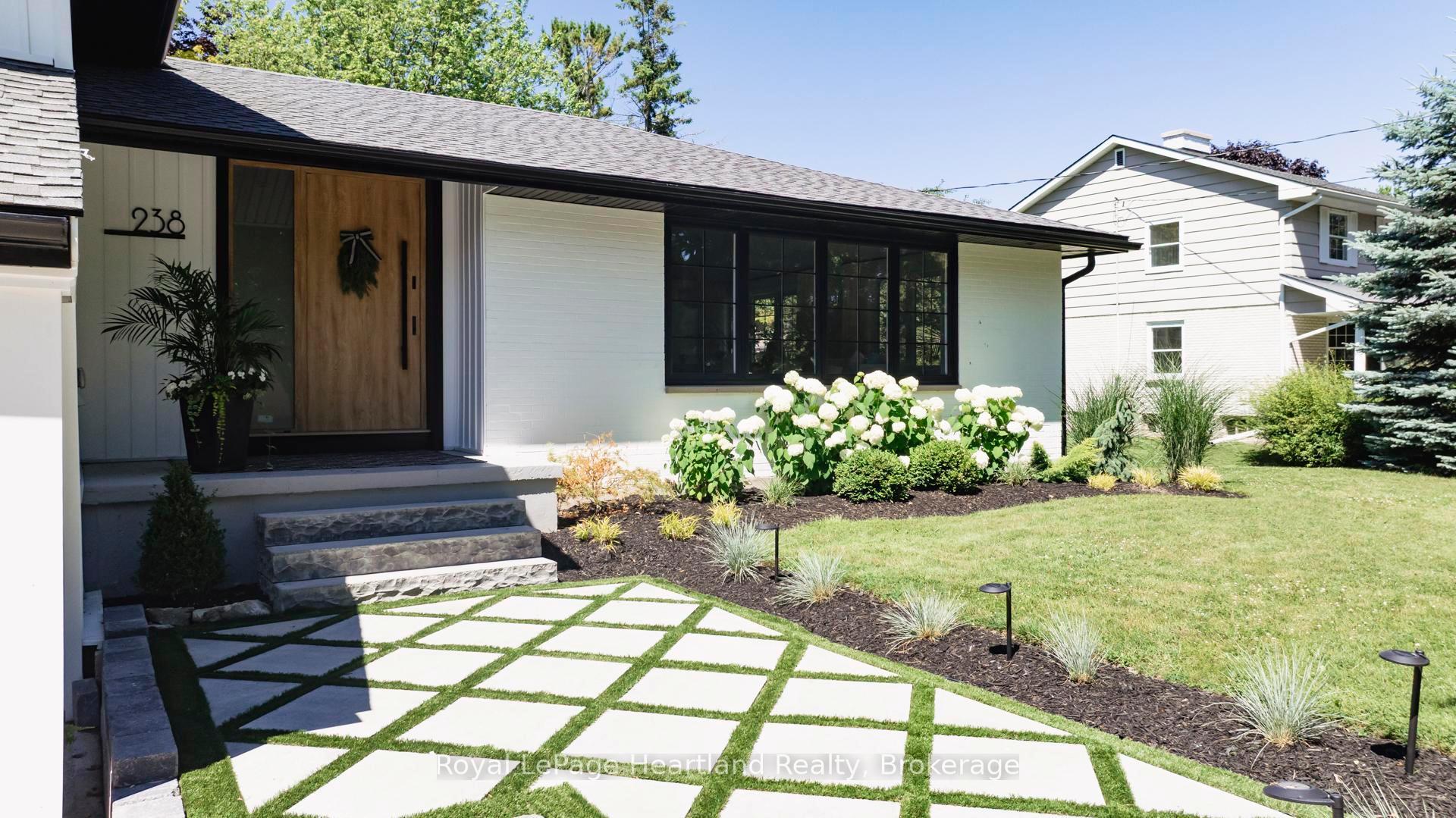 Photo 4 of 238 Bennett Street W, Goderich, Goderich (Town) — HOMEH