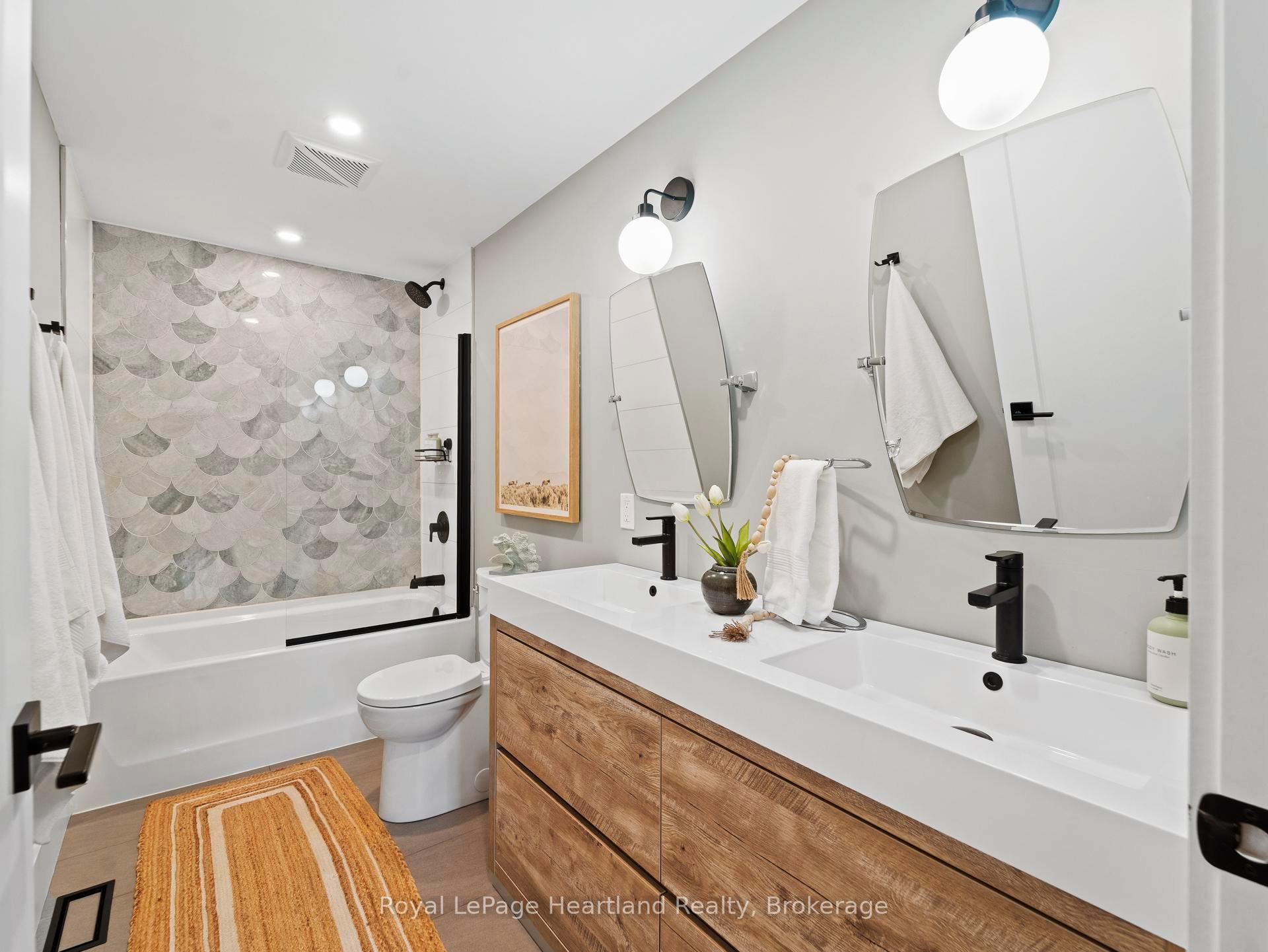 Photo 19 of 238 Bennett Street W, Goderich, Goderich (Town) — HOMEH