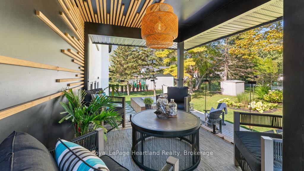 Photo 43 of 238 Bennett Street W, Goderich, Goderich (Town) — HOMEH