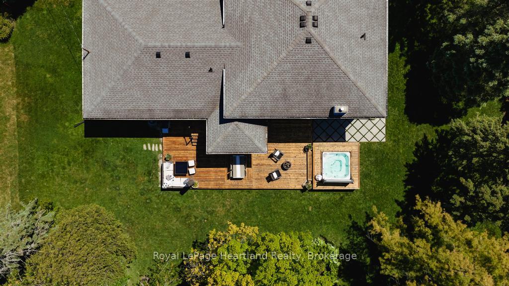 Photo 49 of 238 Bennett Street W, Goderich, Goderich (Town) — HOMEH