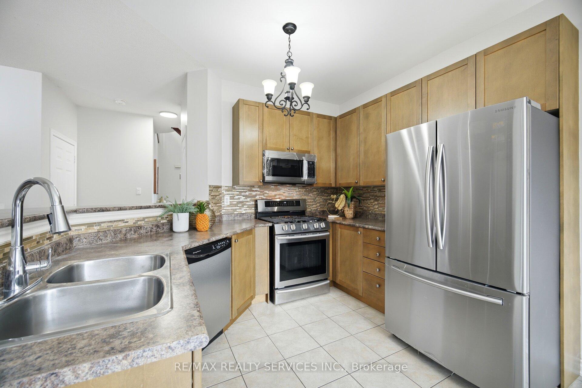 Photo 12 of 16 Lagrotto Road, Brampton, Madoc — HOMEH