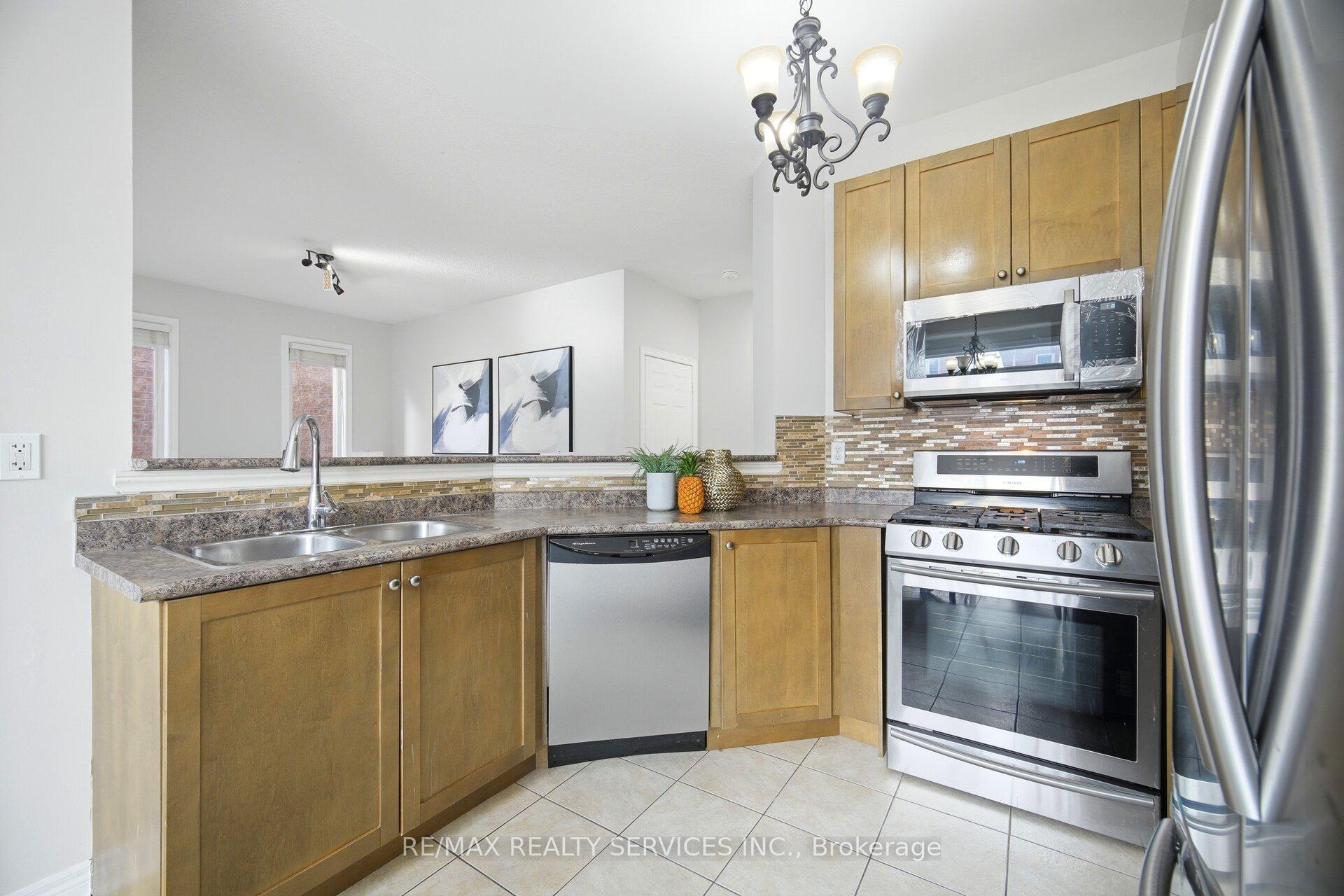 Photo 13 of 16 Lagrotto Road, Brampton, Madoc — HOMEH