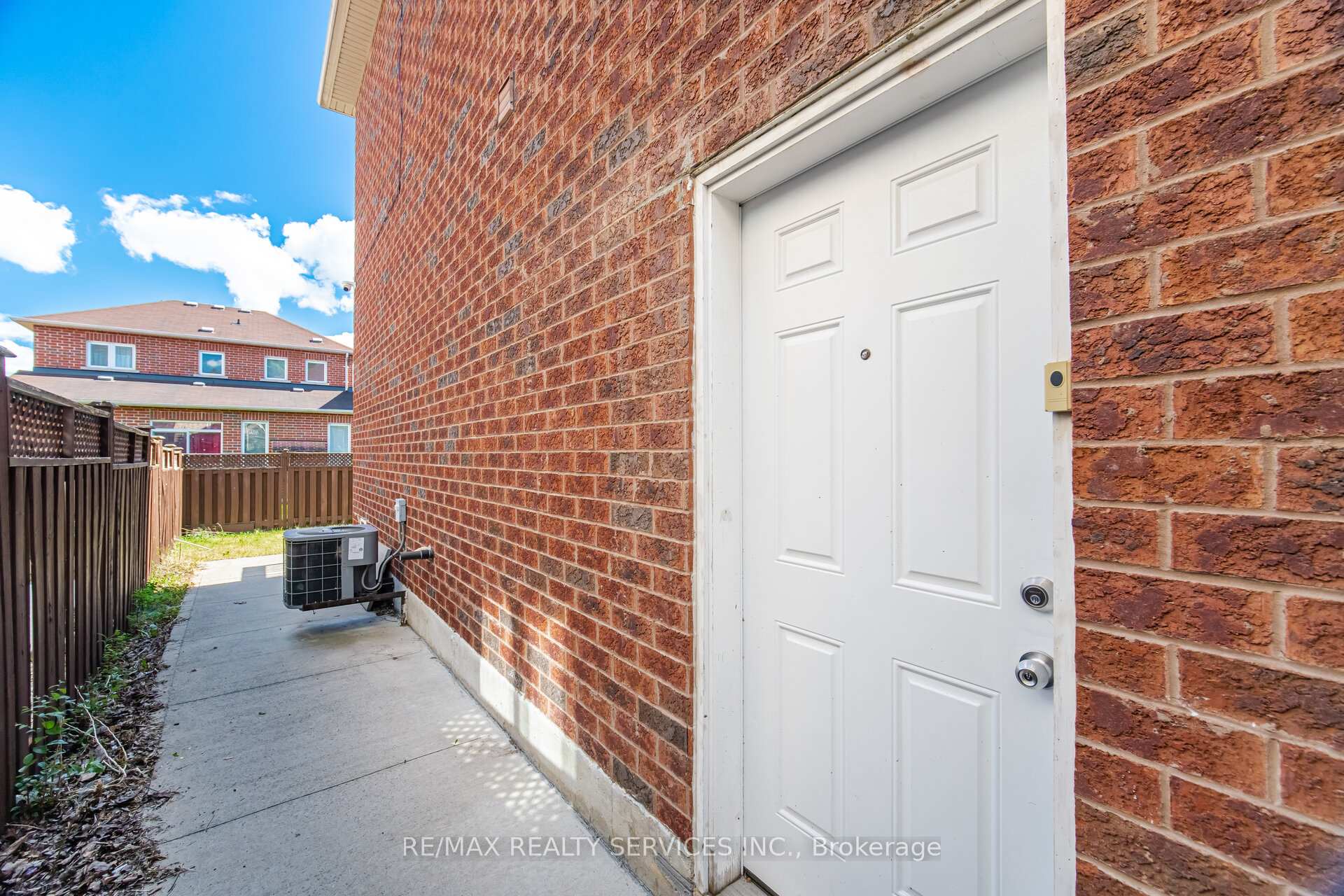 Photo 42 of 16 Lagrotto Road, Brampton, Madoc — HOMEH