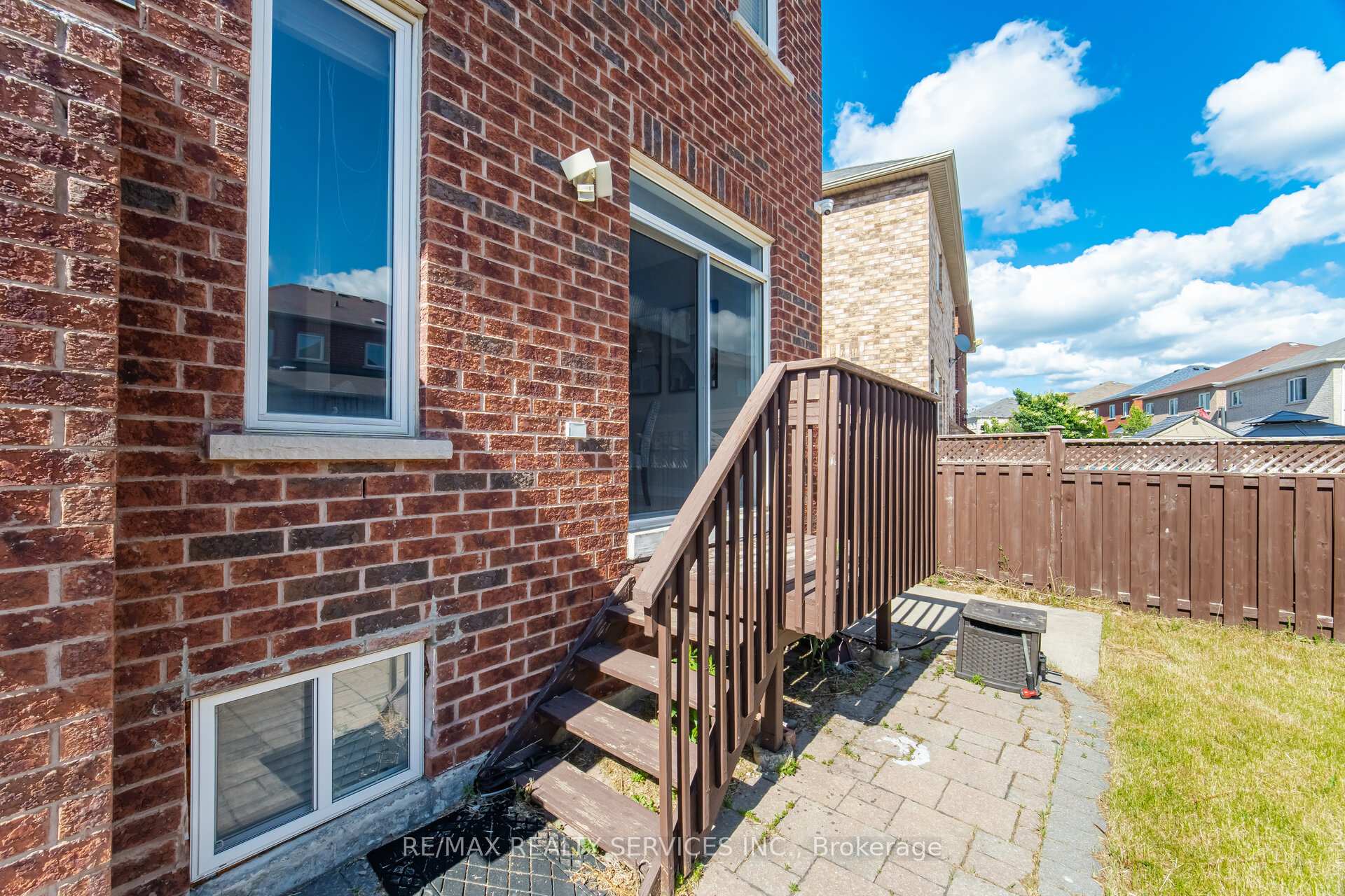 Photo 43 of 16 Lagrotto Road, Brampton, Madoc — HOMEH