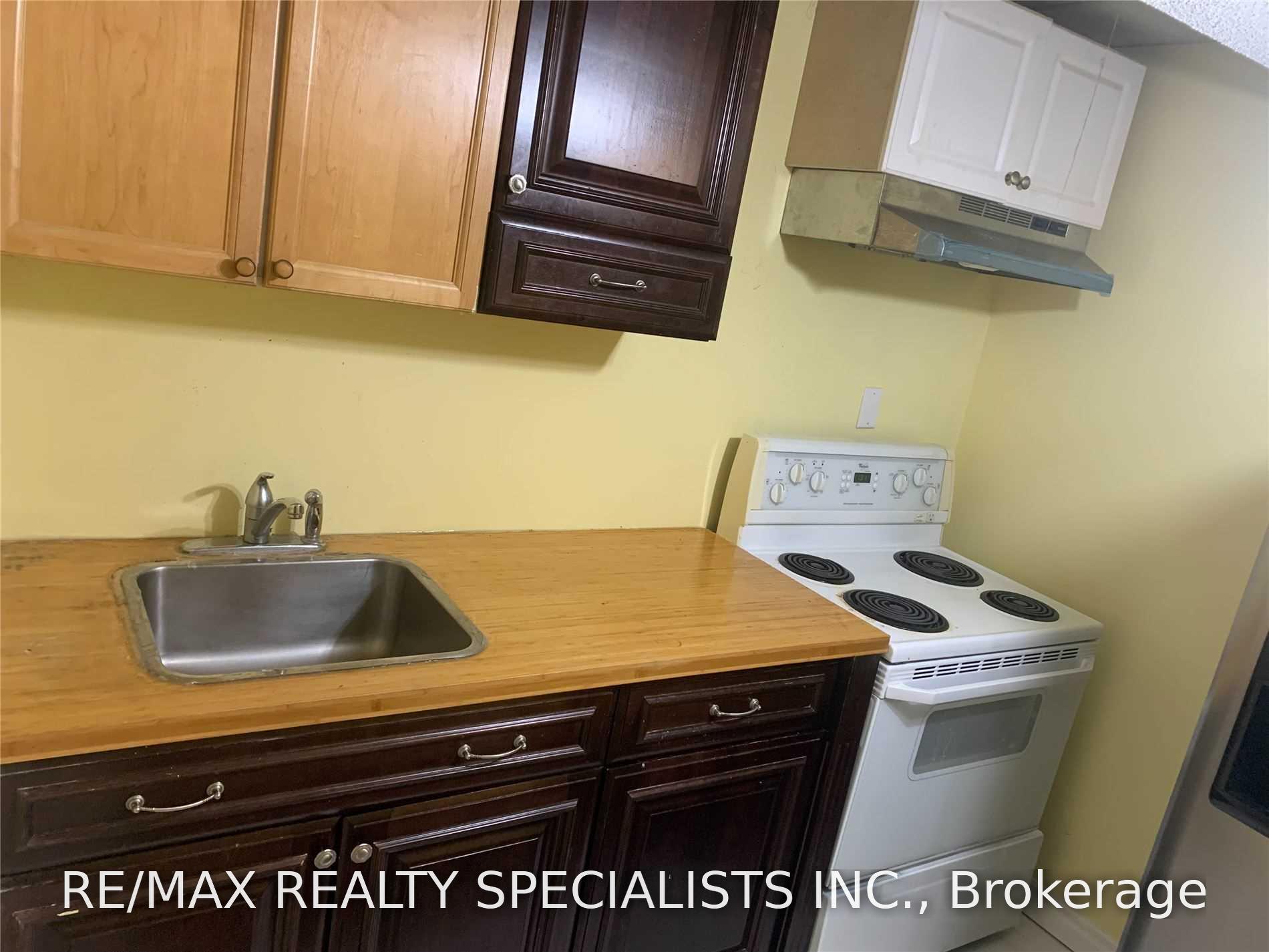 Photo 11 of Unit Lower, 5431 Tree Crest Court, Mississauga, Hurontario — HOMEH