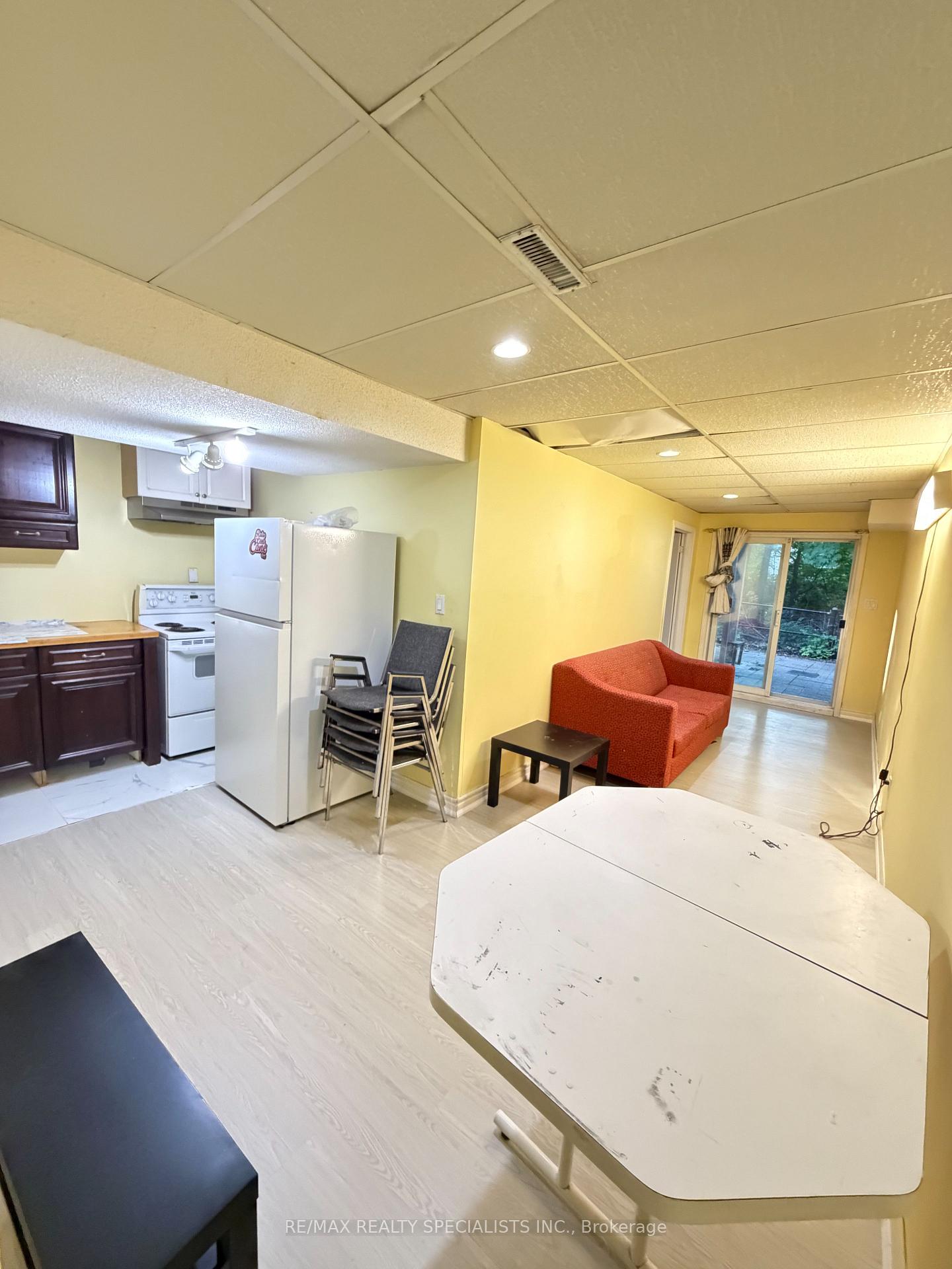 Photo 5 of Unit Lower, 5431 Tree Crest Court, Mississauga, Hurontario — HOMEH