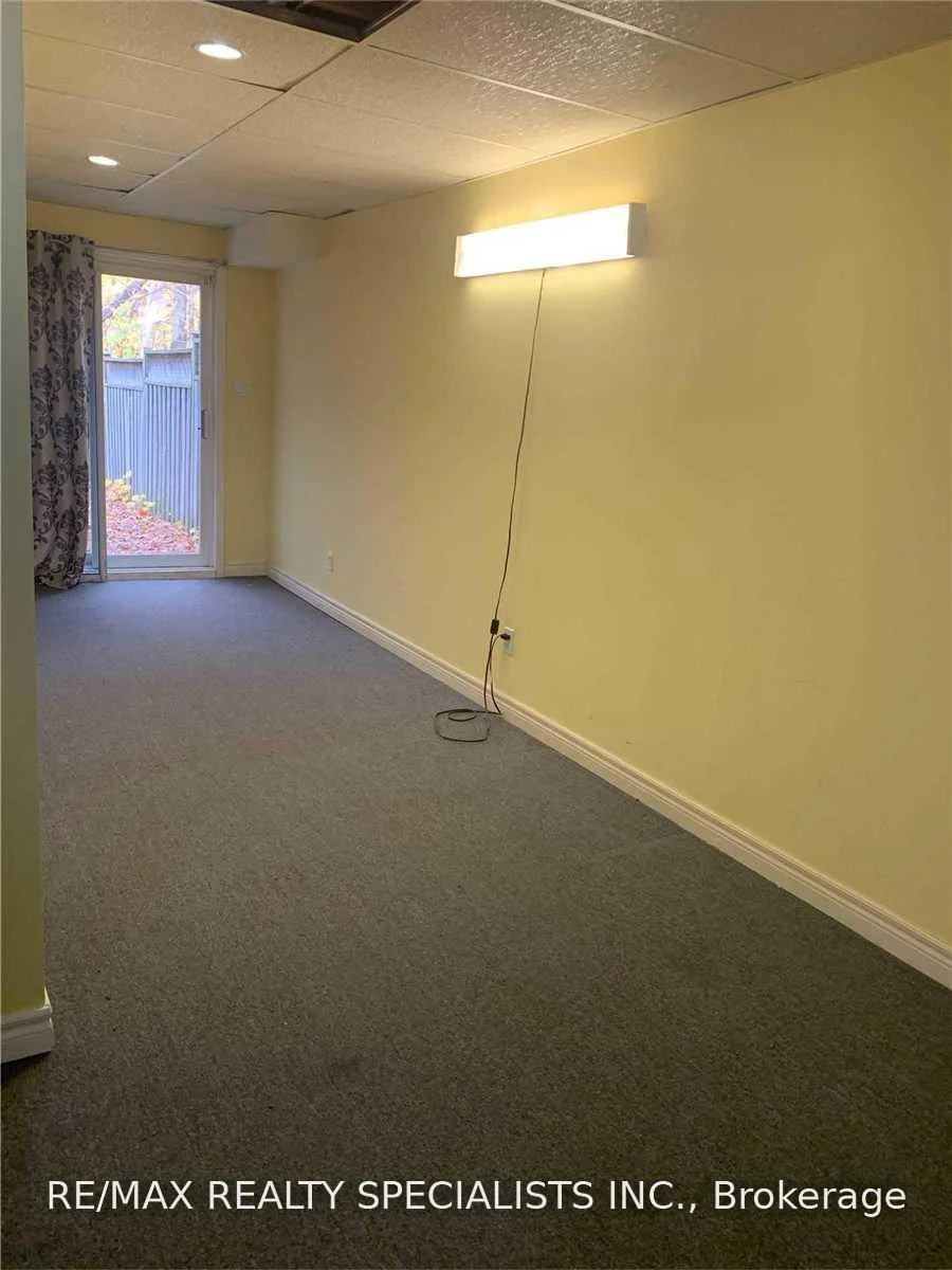 Photo 7 of Unit Lower, 5431 Tree Crest Court, Mississauga, Hurontario — HOMEH