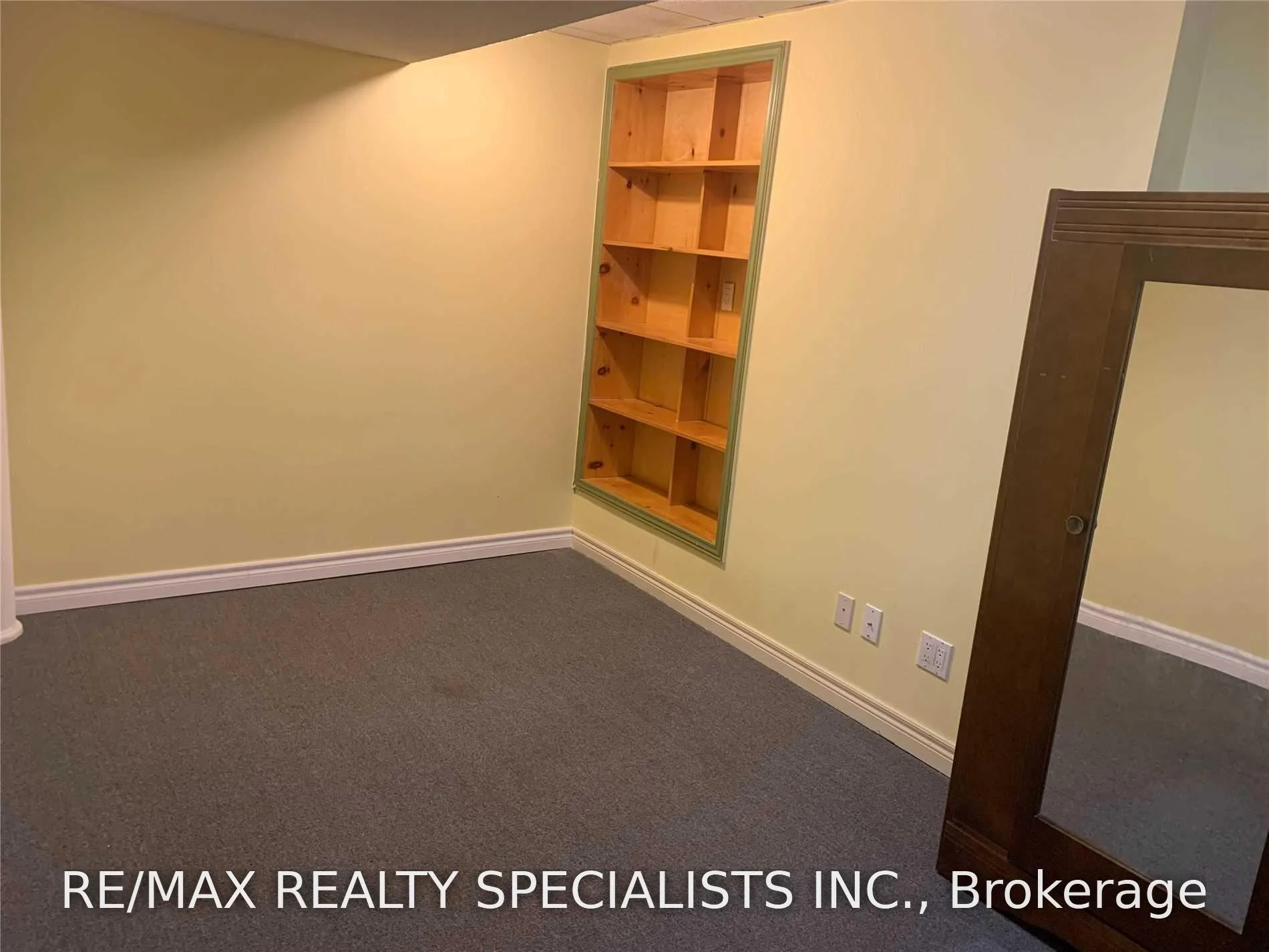 Photo 19 of Unit Lower, 5431 Tree Crest Court, Mississauga, Hurontario — HOMEH