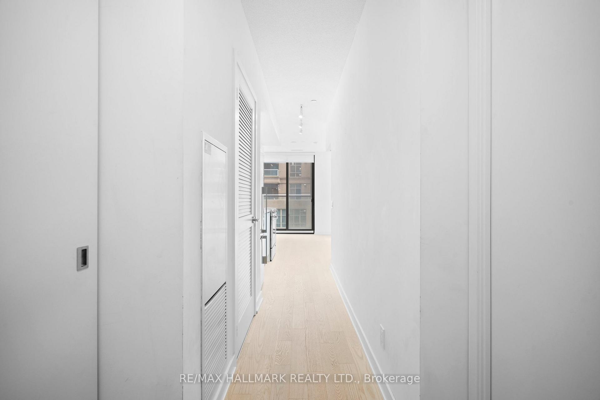 Photo 4 of Unit 218, 25 Richmond Street E, Toronto, Church-Yonge Corridor — HOMEH