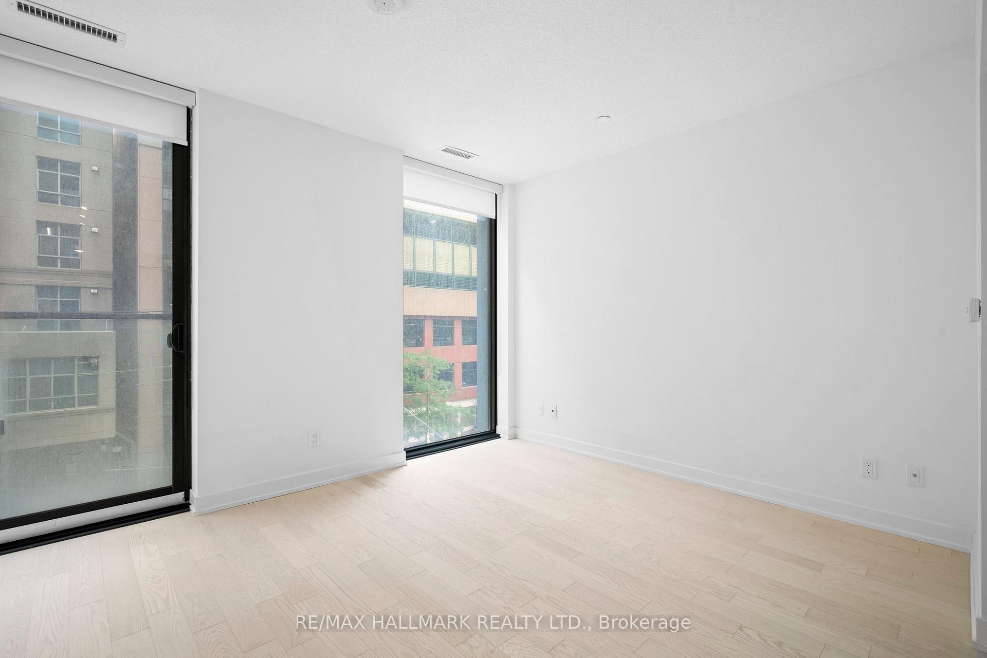 Photo 5 of Unit 218, 25 Richmond Street E, Toronto, Church-Yonge Corridor — HOMEH