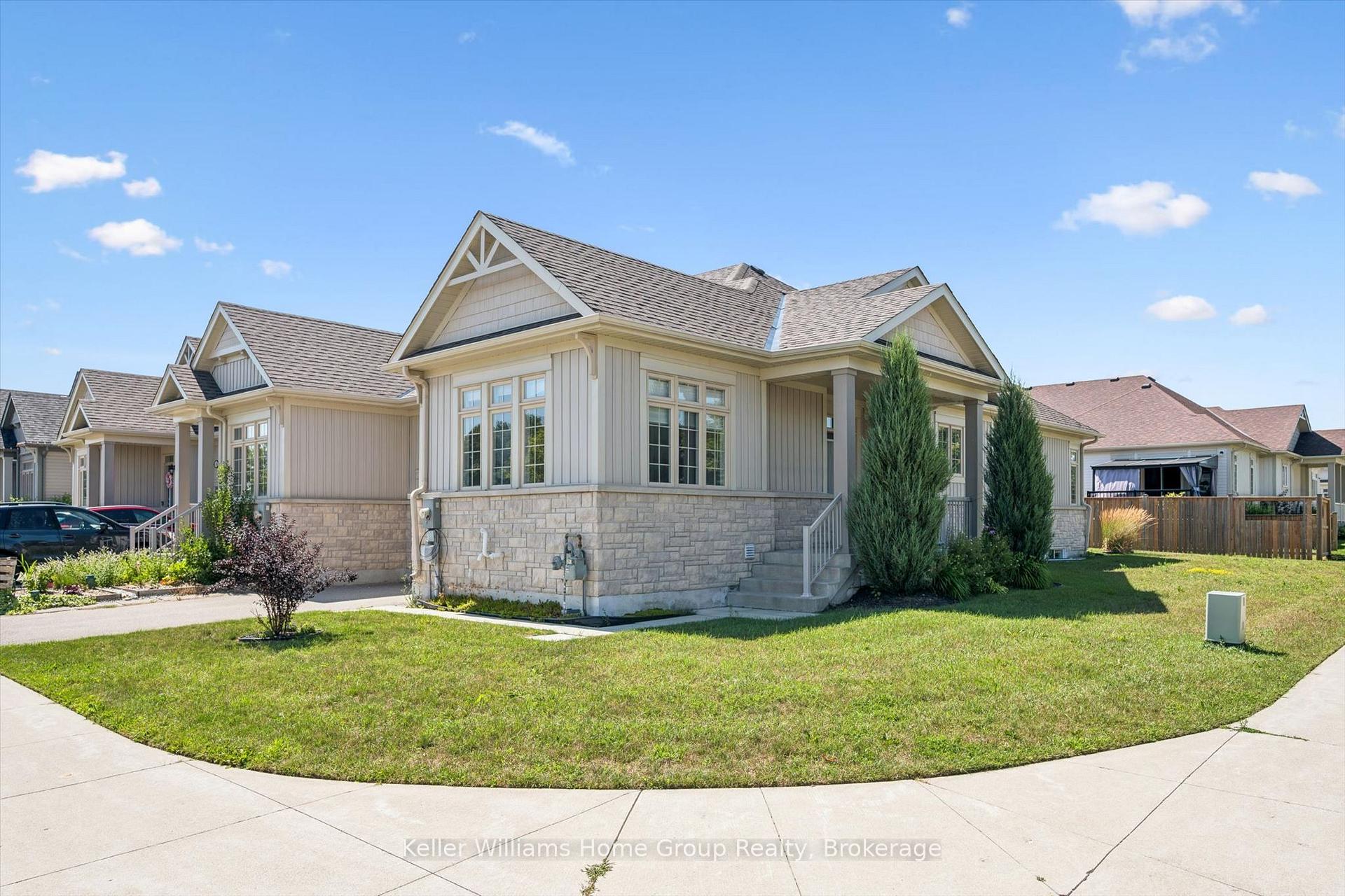 Photo 1 of 52 Findlay Way, Centre Wellington, Fergus — HOMEH