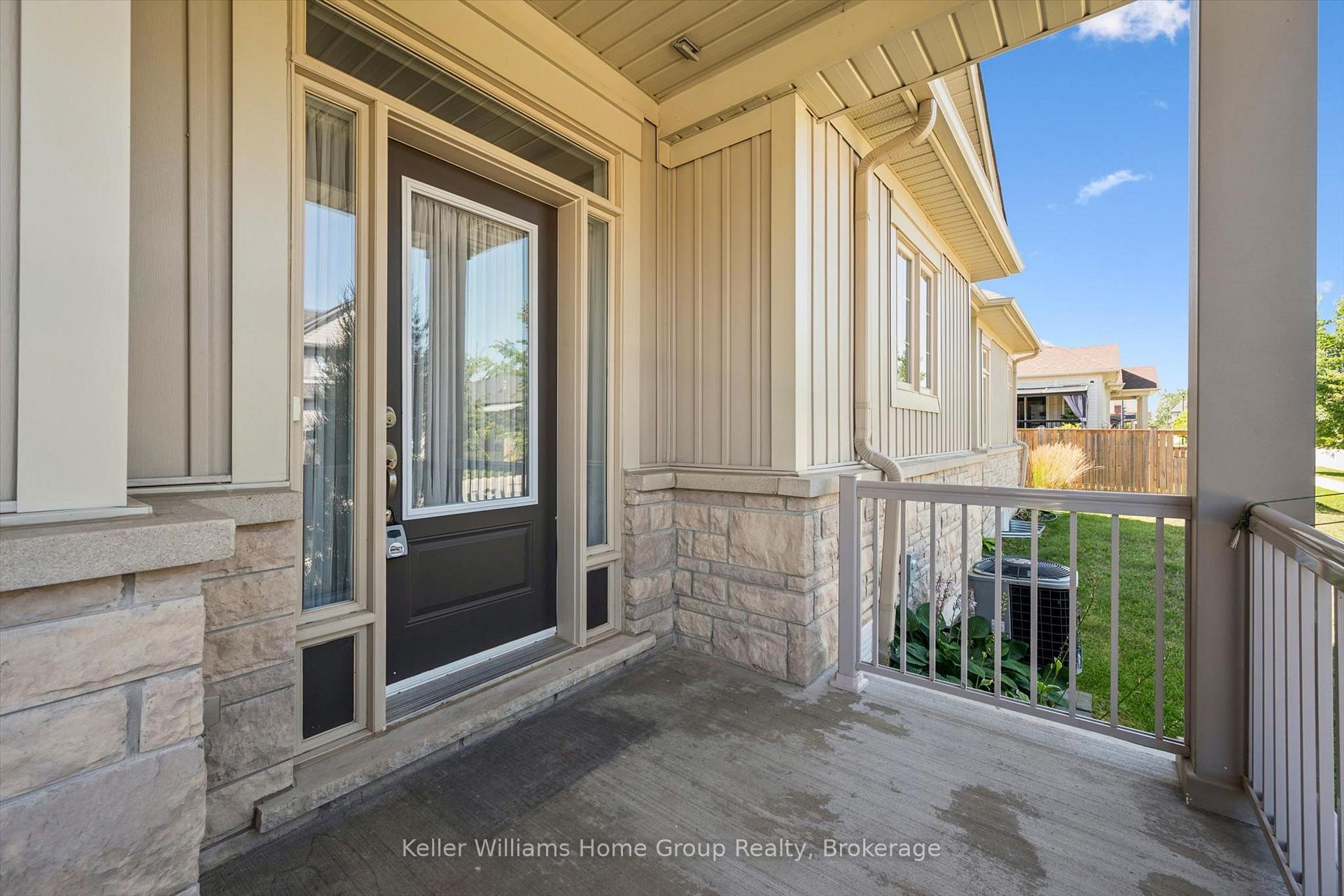 Photo 9 of 52 Findlay Way, Centre Wellington, Fergus — HOMEH