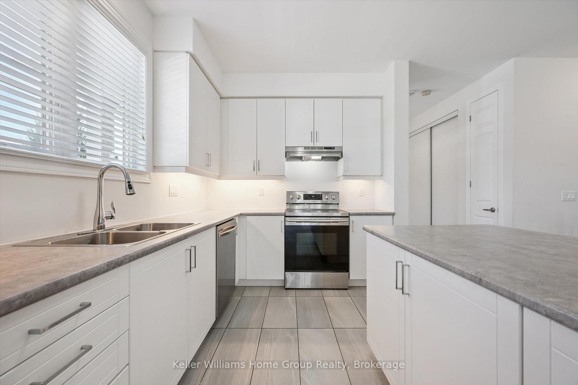 Photo 18 of 52 Findlay Way, Centre Wellington, Fergus — HOMEH