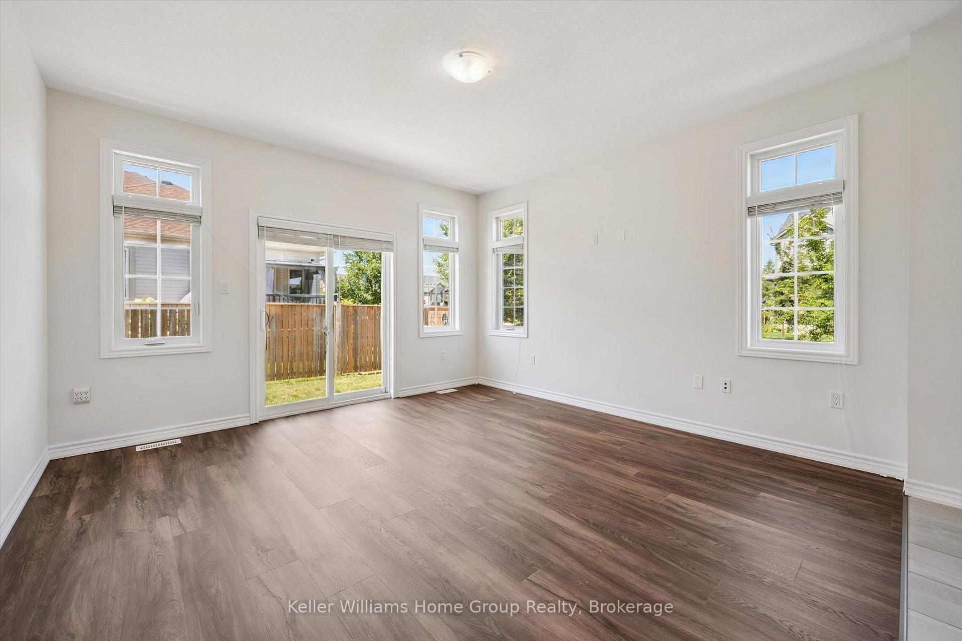 Photo 21 of 52 Findlay Way, Centre Wellington, Fergus — HOMEH