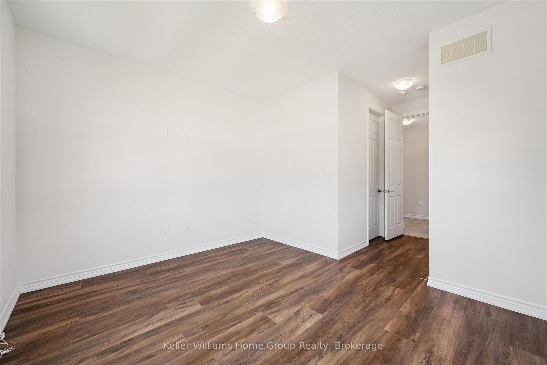 Photo 27 of 52 Findlay Way, Centre Wellington, Fergus — HOMEH