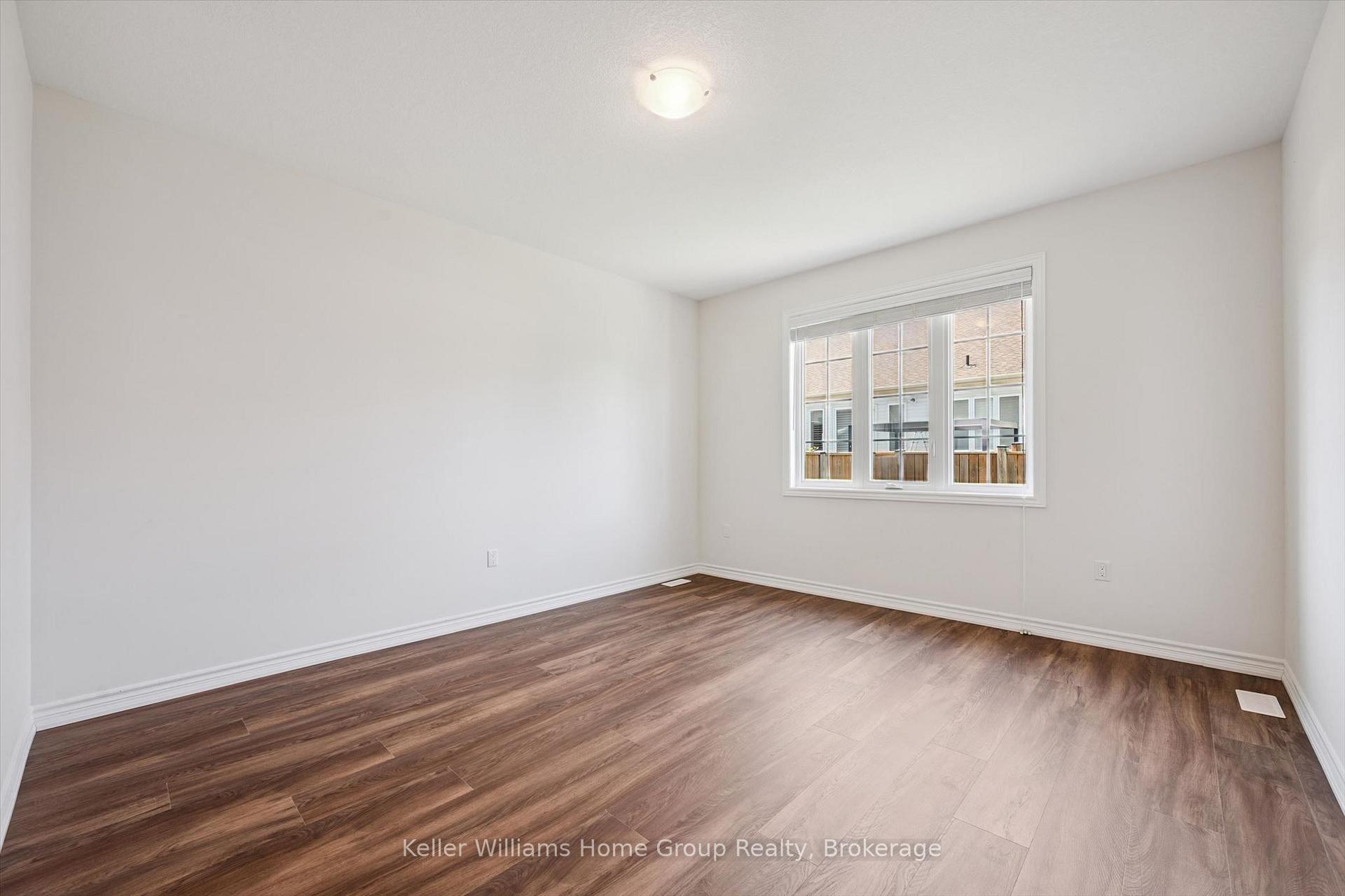 Photo 30 of 52 Findlay Way, Centre Wellington, Fergus — HOMEH