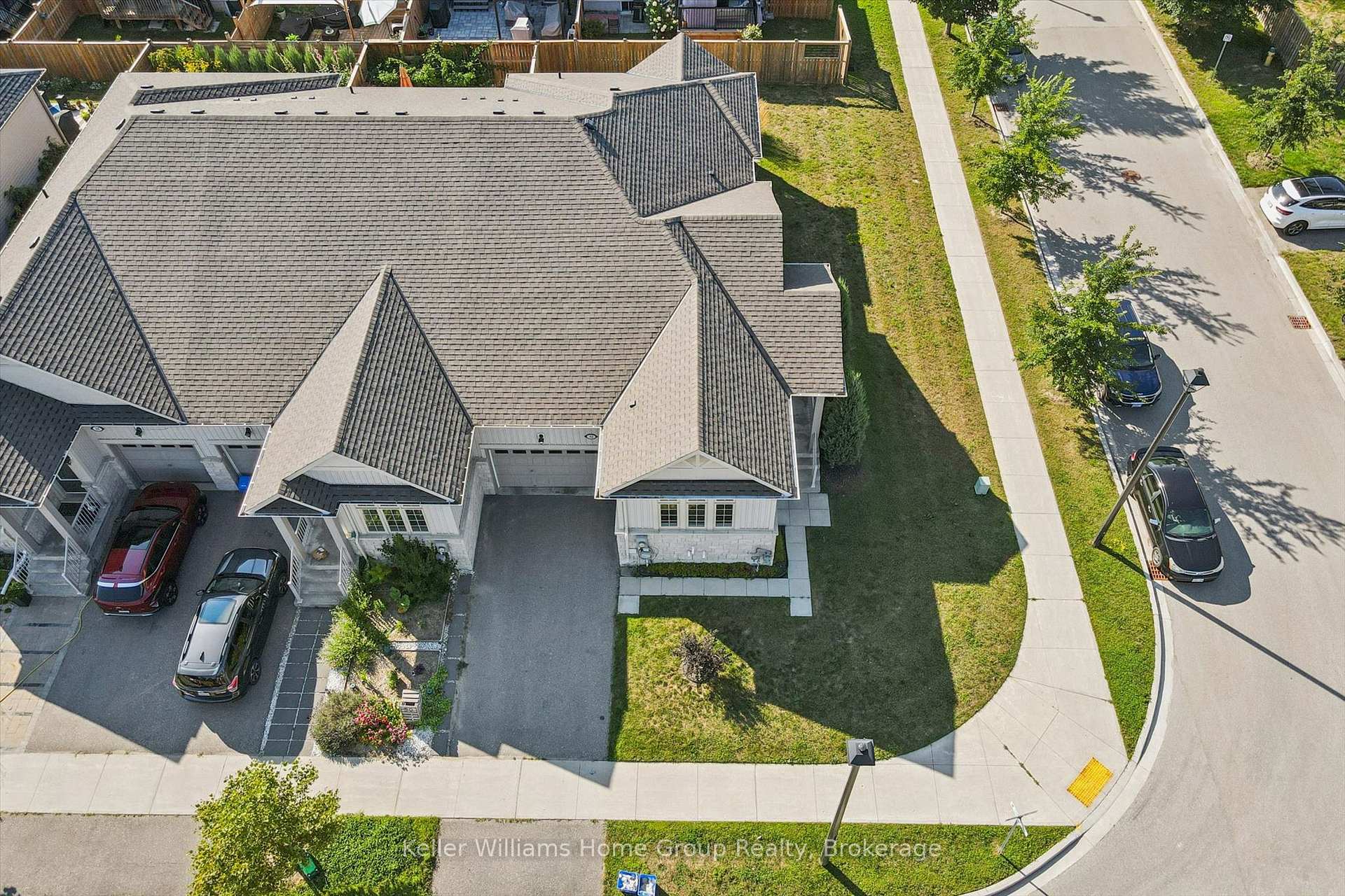 Photo 45 of 52 Findlay Way, Centre Wellington, Fergus — HOMEH