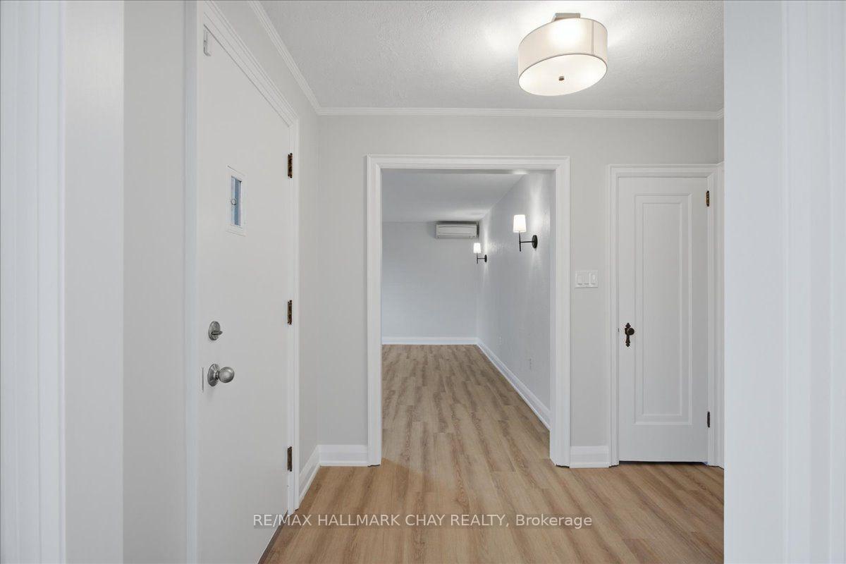 Photo 5 of Unit 3, 15 Parkside Drive, Barrie, Queen's Park — HOMEH