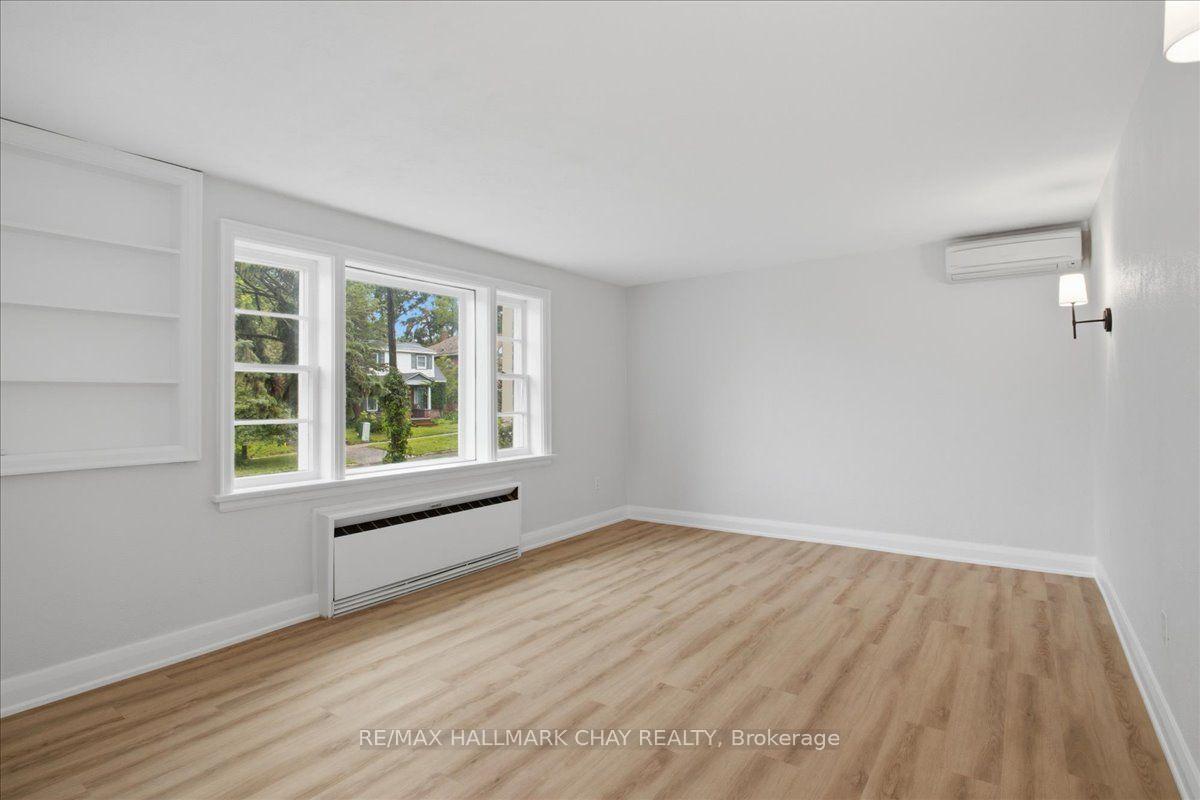 Photo 8 of Unit 3, 15 Parkside Drive, Barrie, Queen's Park — HOMEH