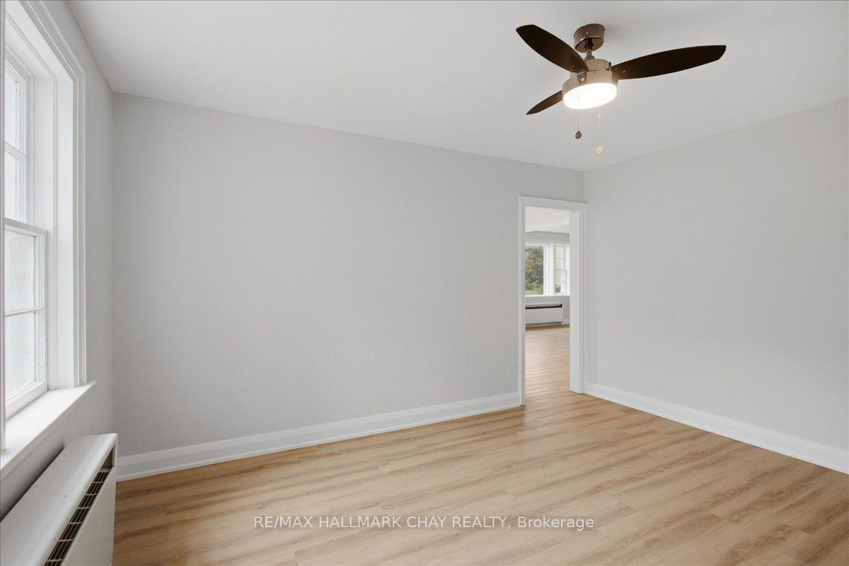 Photo 11 of Unit 3, 15 Parkside Drive, Barrie, Queen's Park — HOMEH