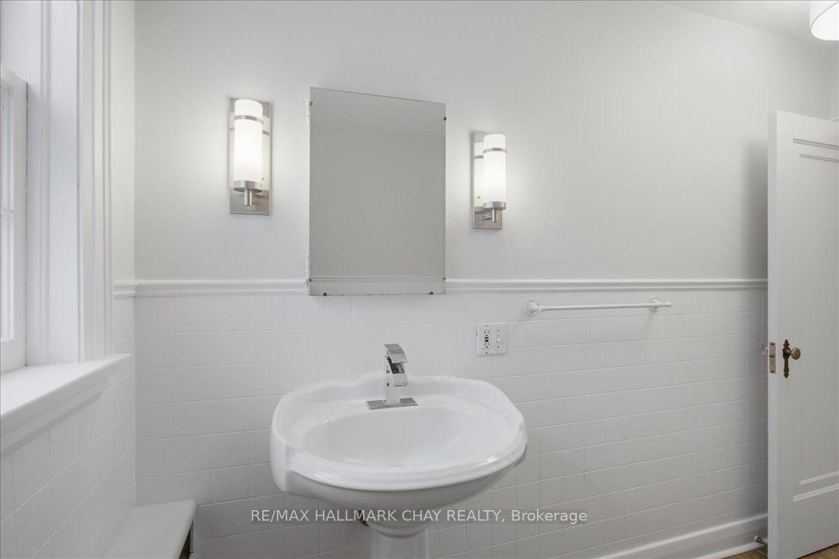 Photo 33 of Unit 3, 15 Parkside Drive, Barrie, Queen's Park — HOMEH