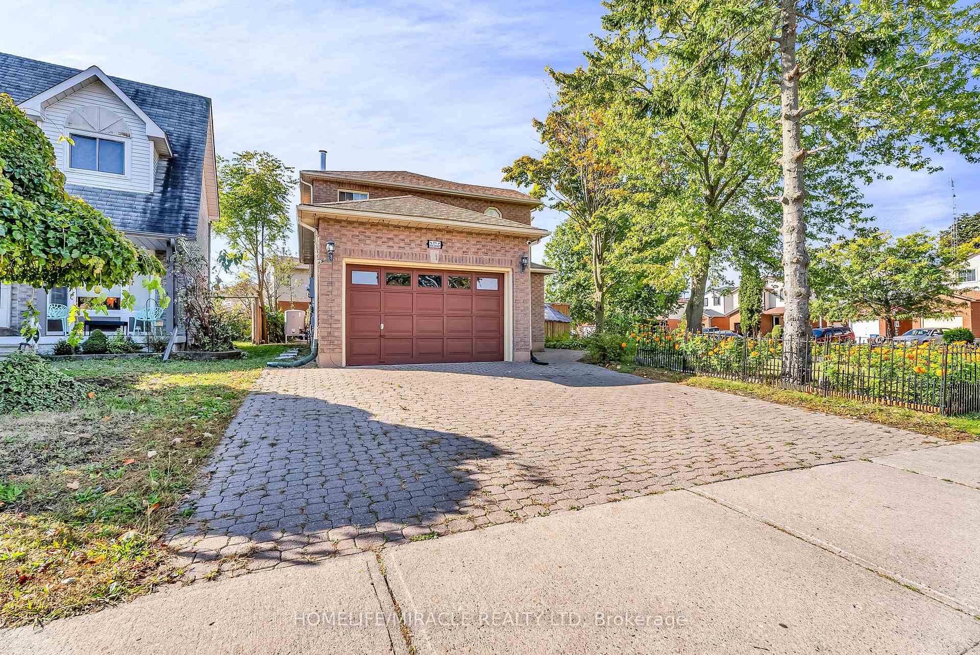 Photo 1 of 1 Beechnut Crescent, Clarington, Courtice — HOMEH