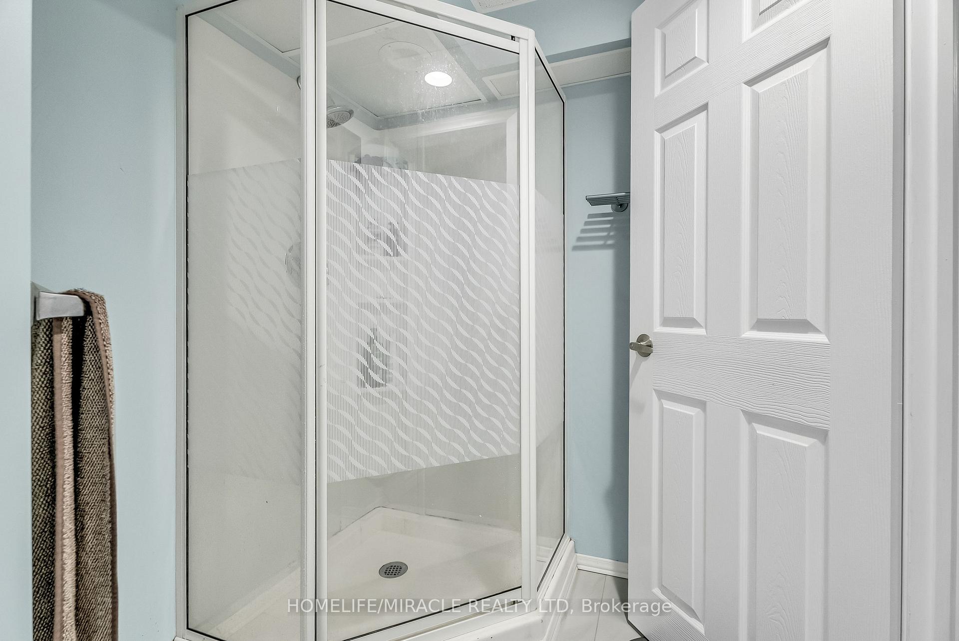 Photo 46 of 1 Beechnut Crescent, Clarington, Courtice — HOMEH