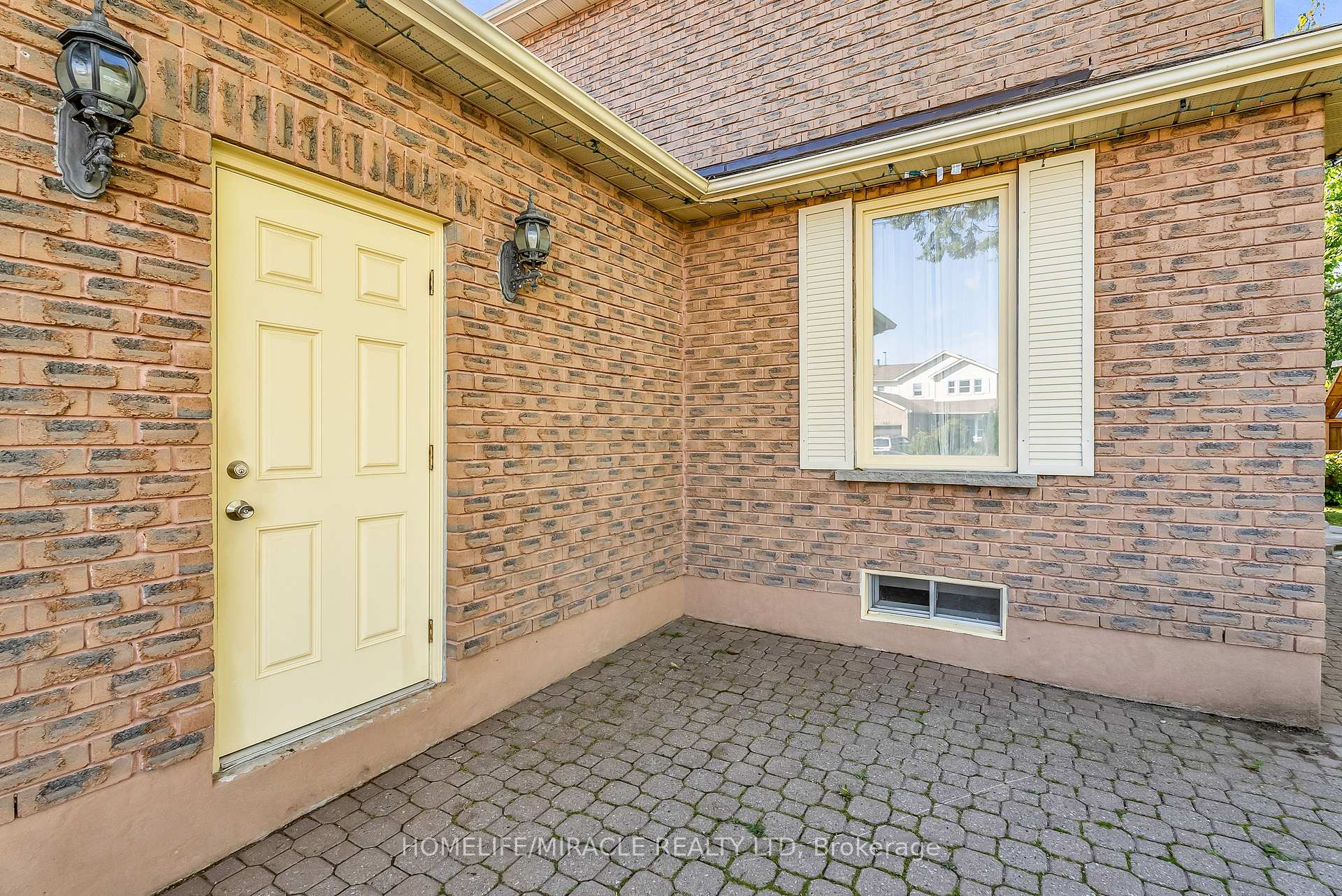 Photo 47 of 1 Beechnut Crescent, Clarington, Courtice — HOMEH