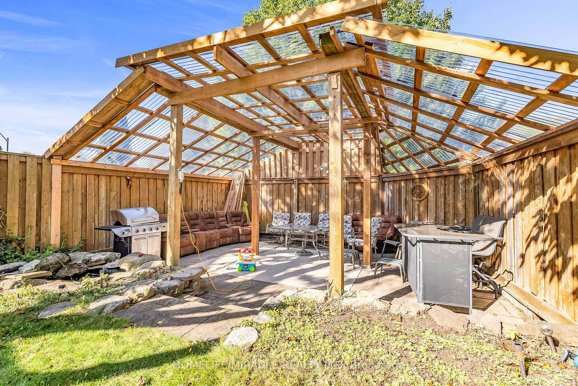 Photo 51 of 1 Beechnut Crescent, Clarington, Courtice — HOMEH
